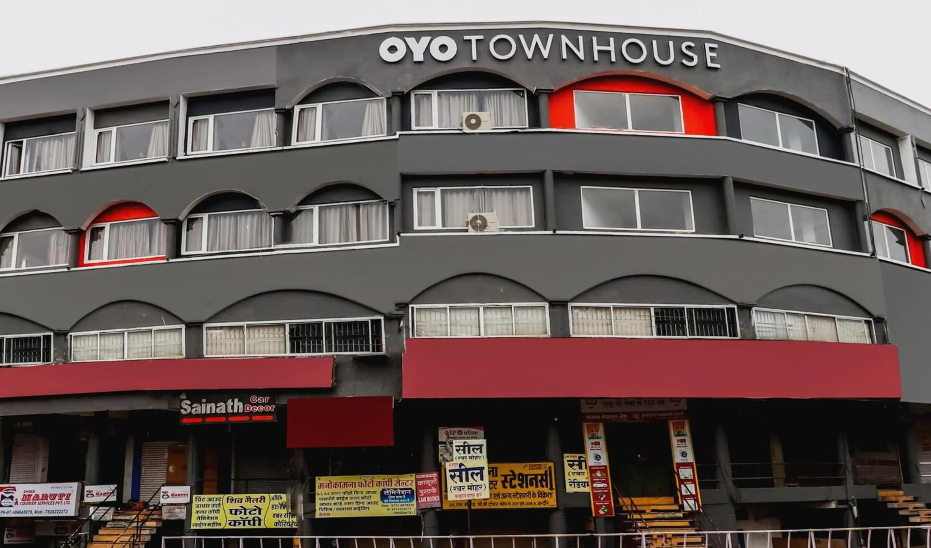 Facade/entrance in Super Townhouse Gandhi Hall