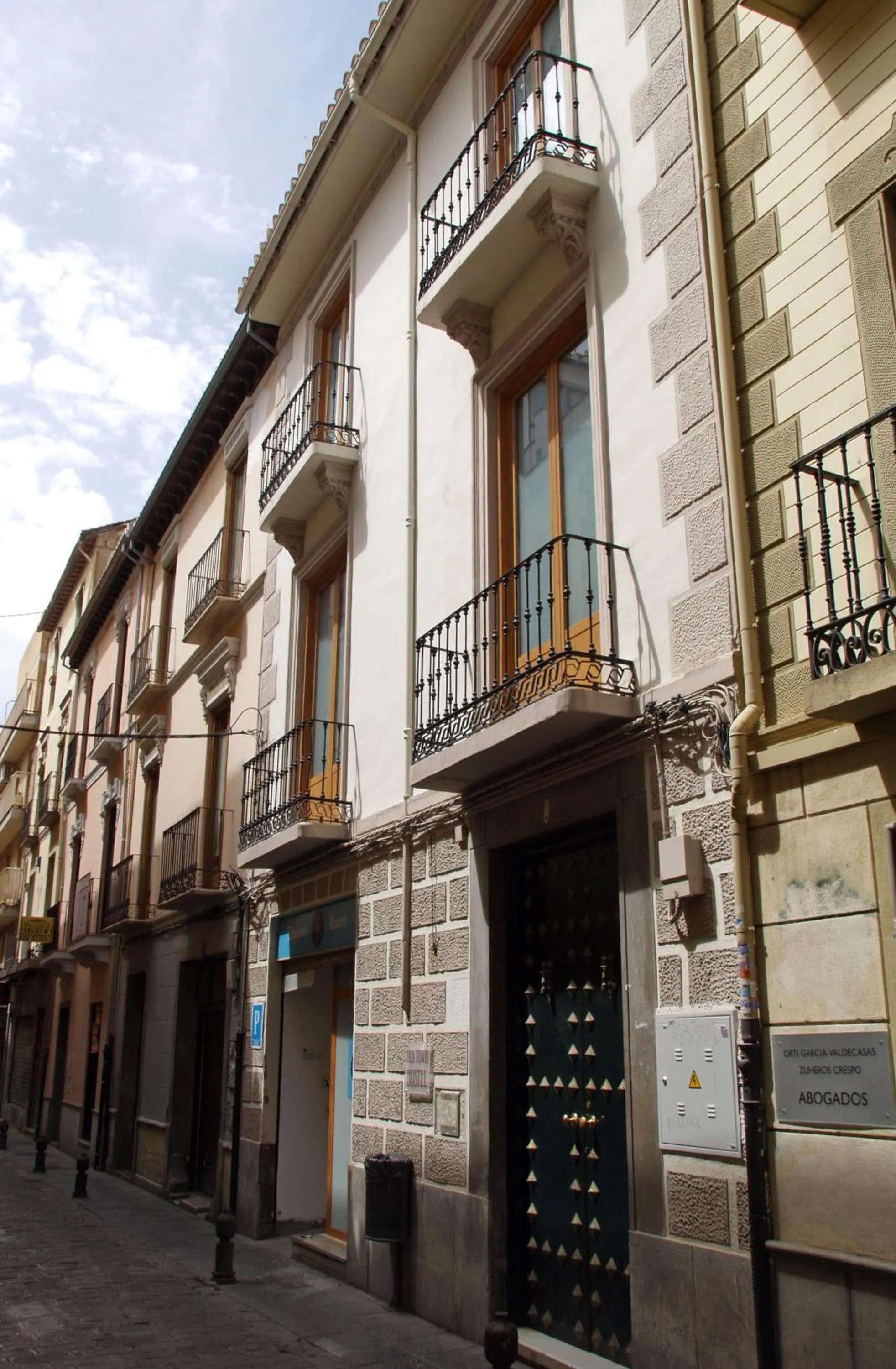Facade/entrance in Granada Old Town Hostel