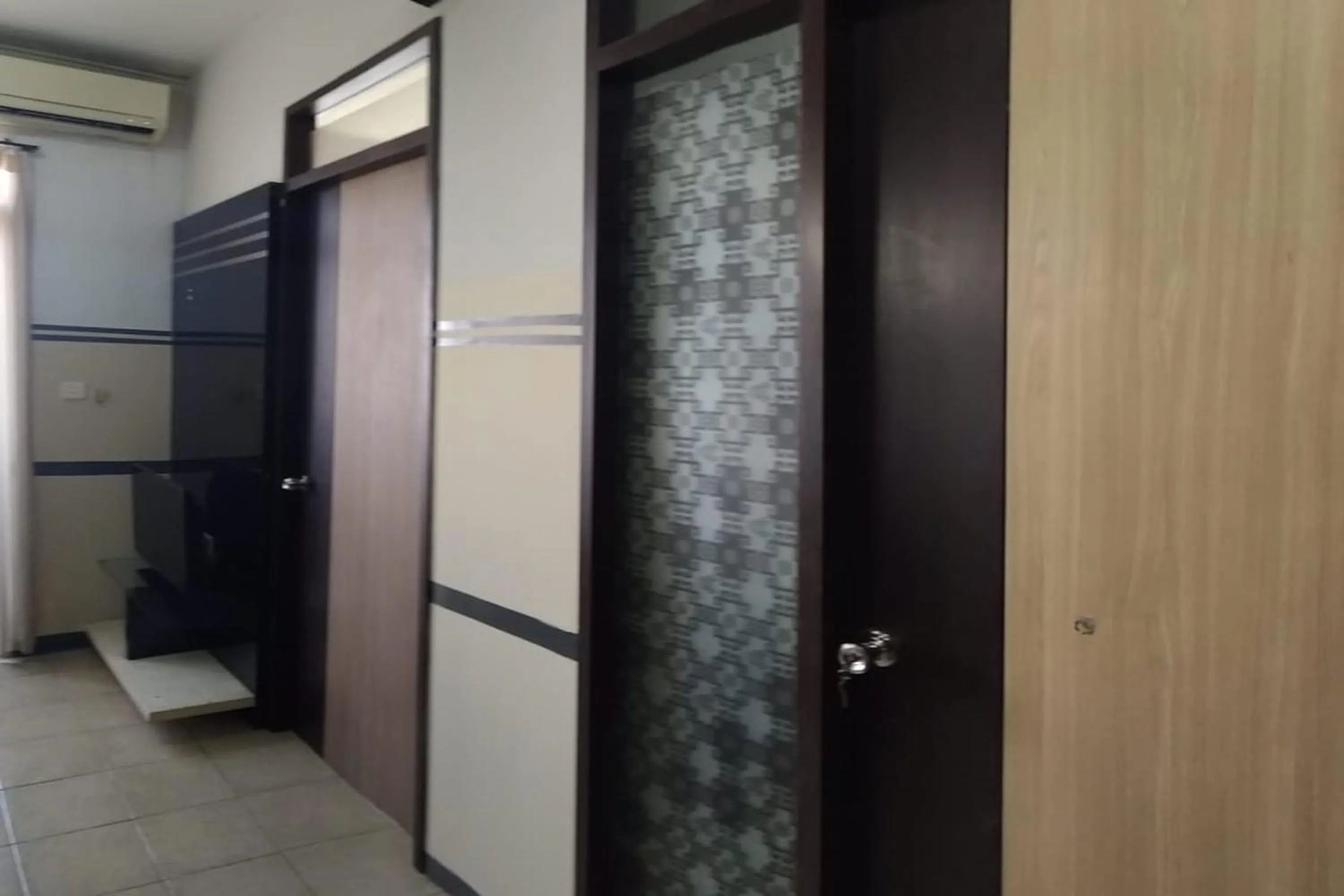 Bathroom in Kamarku Apartment at The Edge