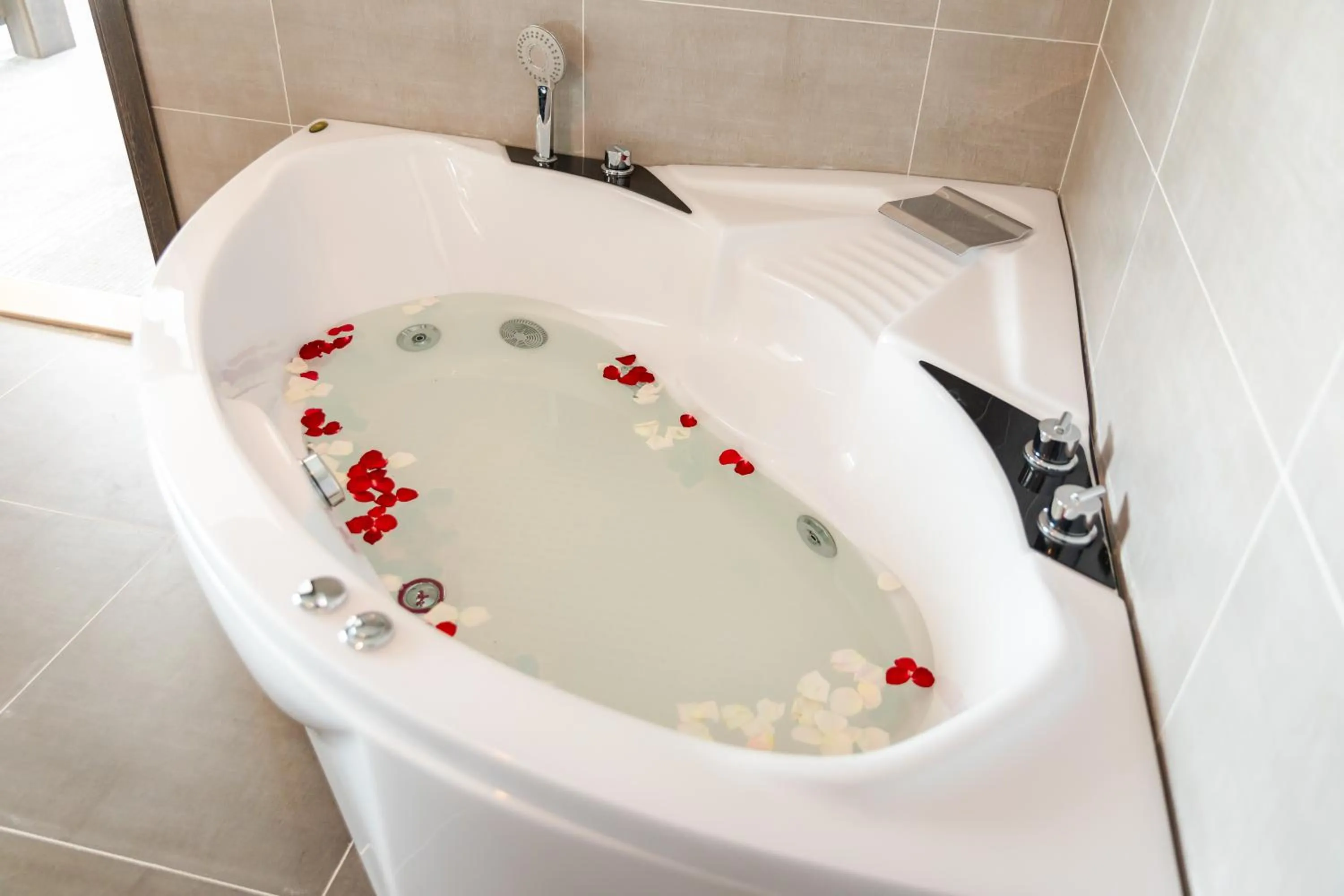 Muong Thanh Grand Bai Chay