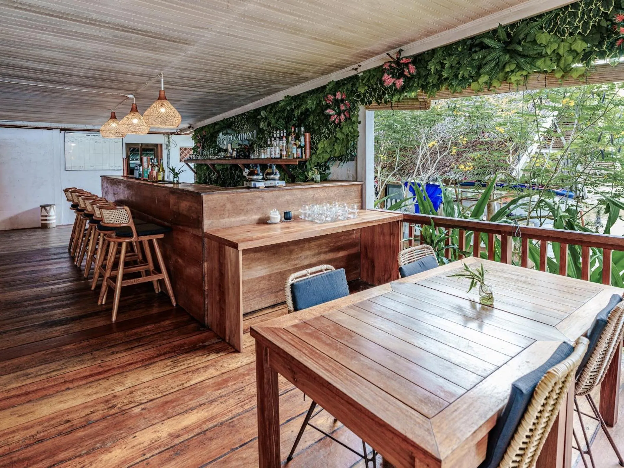 Reconnect - Private Island Resort & Dive Center Togean - Buka Buka Island