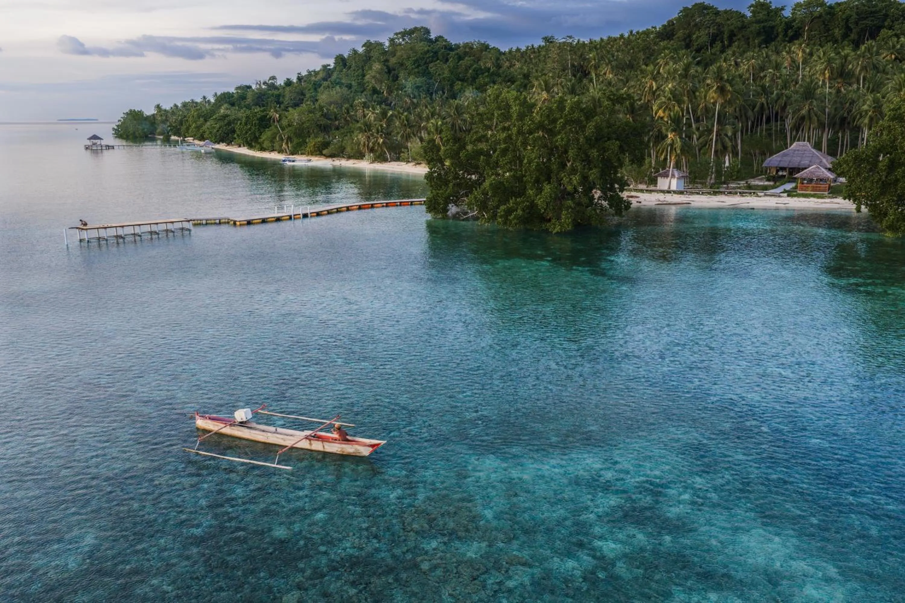 Reconnect - Private Island Resort & Dive Center Togean - Buka Buka Island