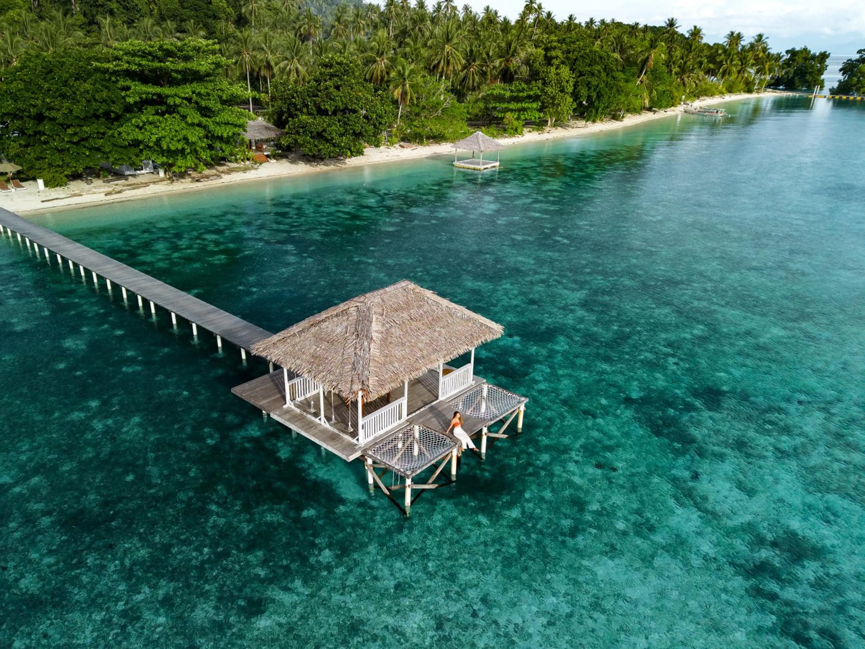 Reconnect - Private Island Resort & Dive Center Togean - Buka Buka Island
