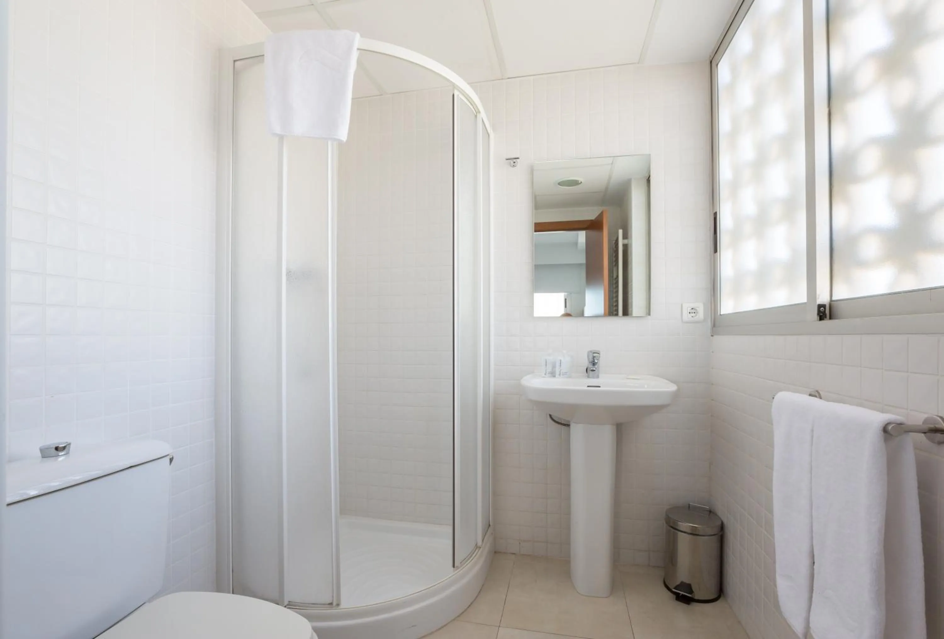 Bathroom in Pierre & Vacances Benidorm Levante - Adults Recommended