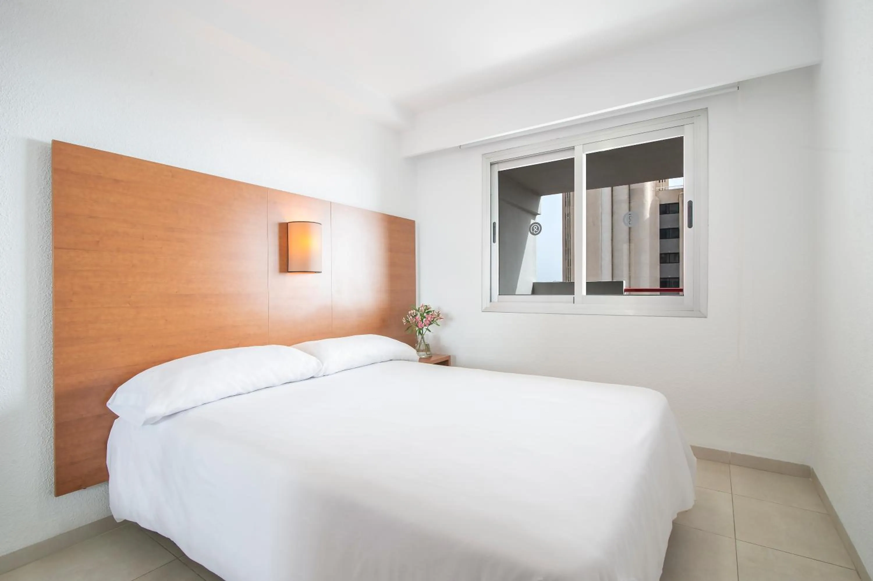 Bed in Pierre & Vacances Benidorm Levante - Adults Recommended