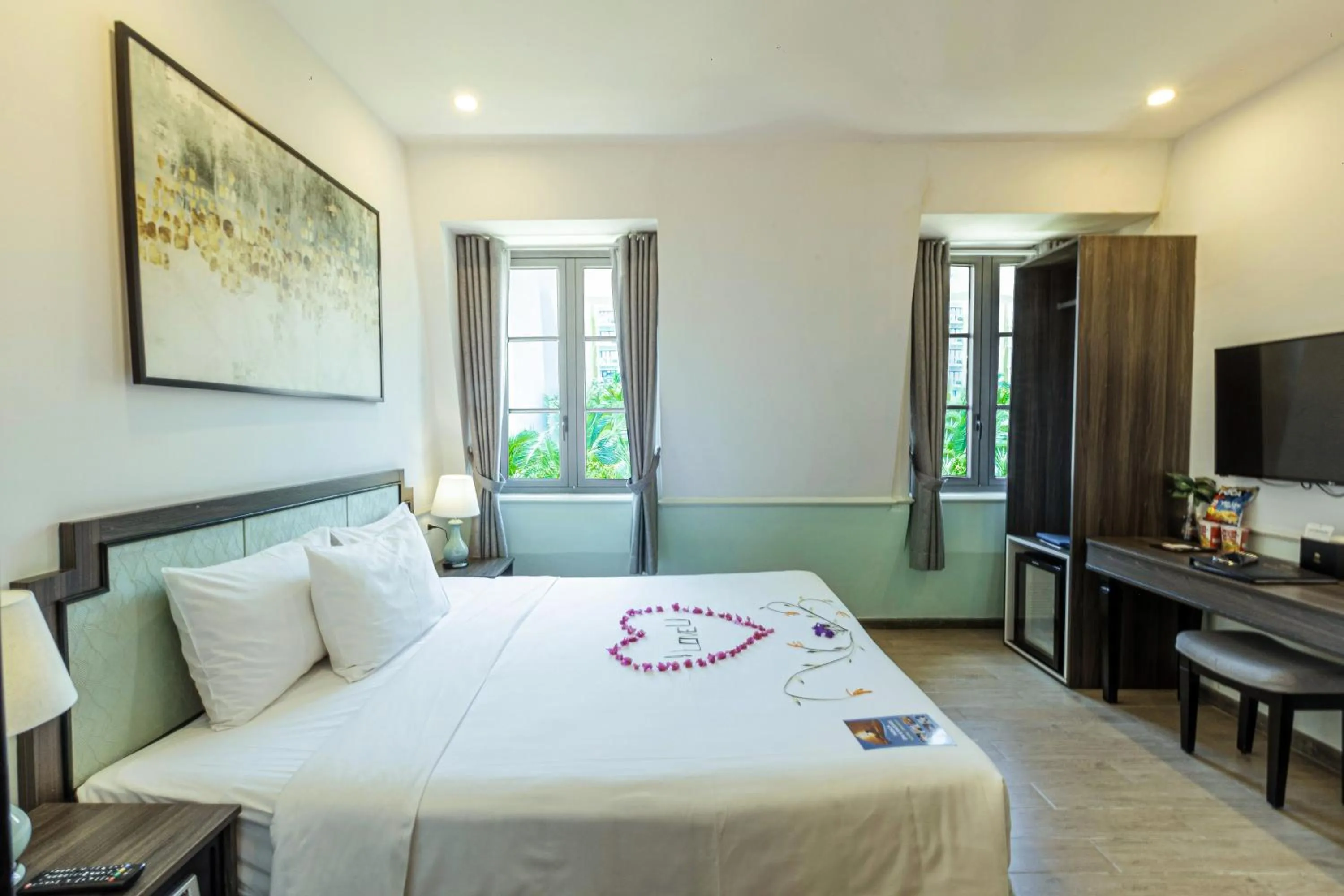 View (from property/room), Bed in Paralia Khem Beach Phu Quoc Hotel