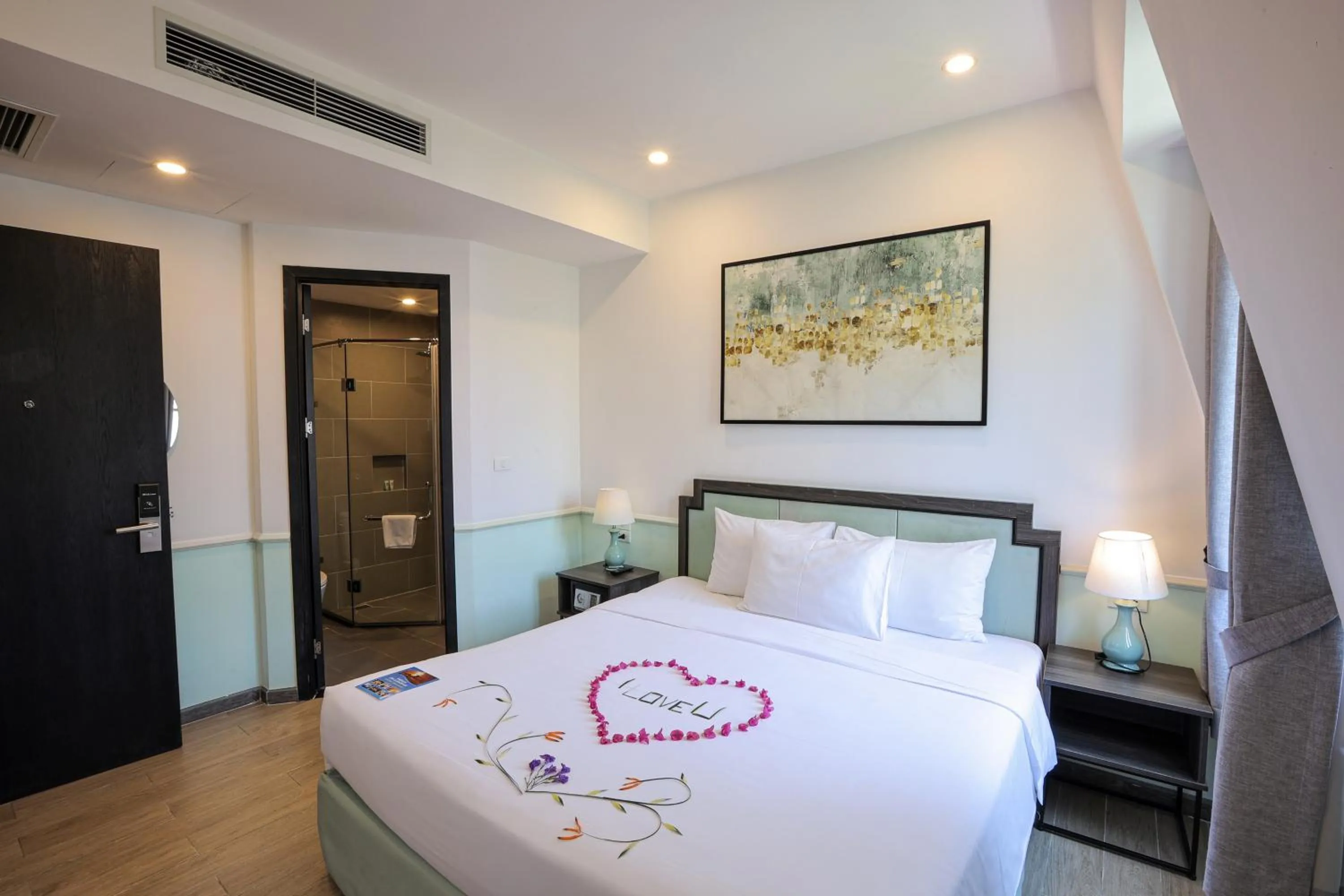 Bedroom, Bed in Paralia Khem Beach Phu Quoc Hotel