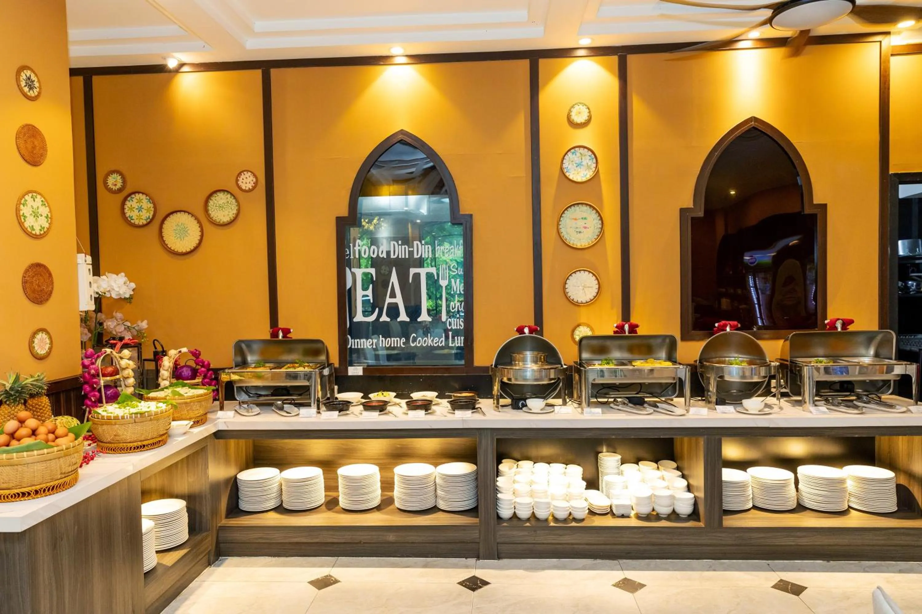 Breakfast in Paralia Khem Beach Phu Quoc Hotel