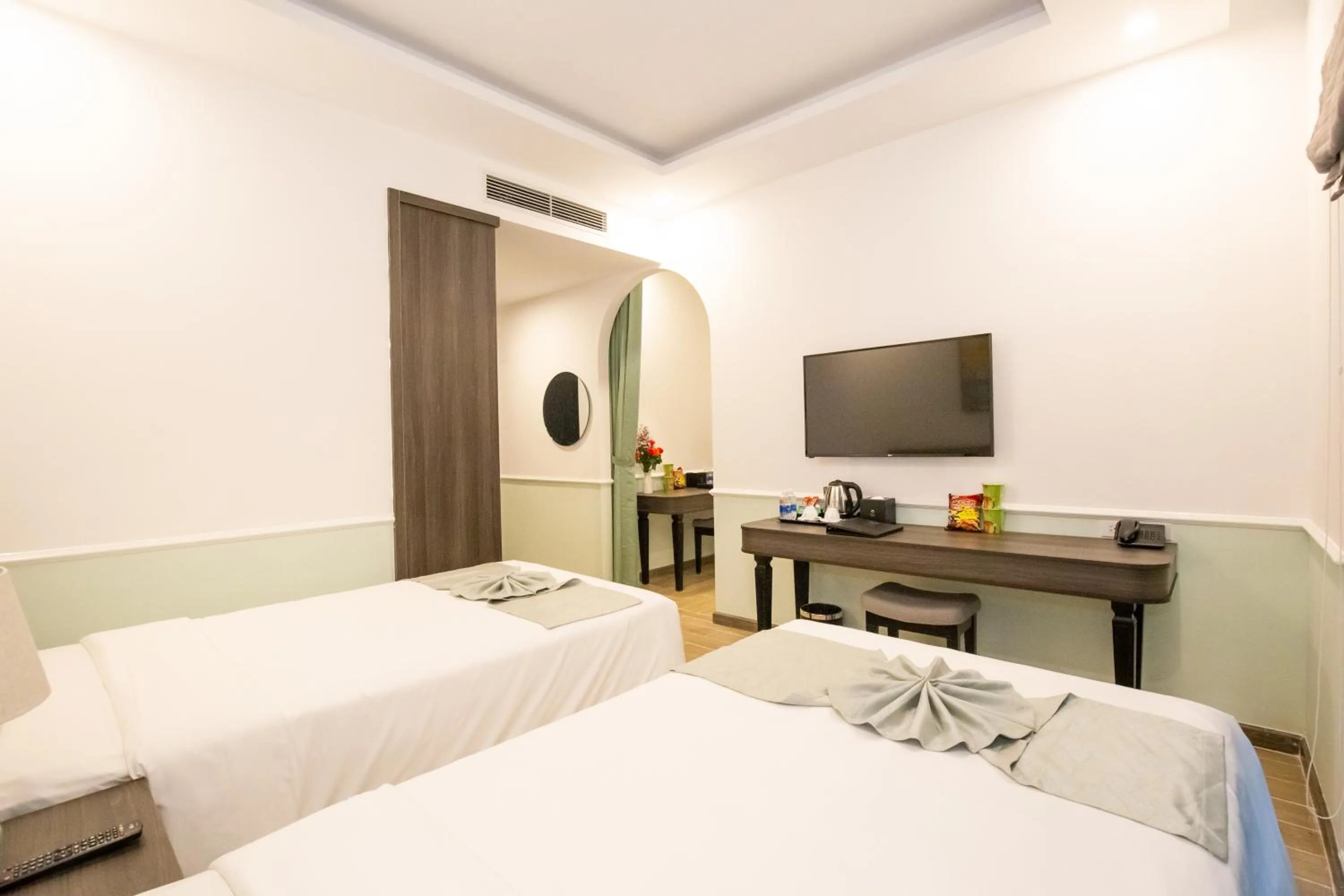 Bed in Paralia Khem Beach Phu Quoc Hotel