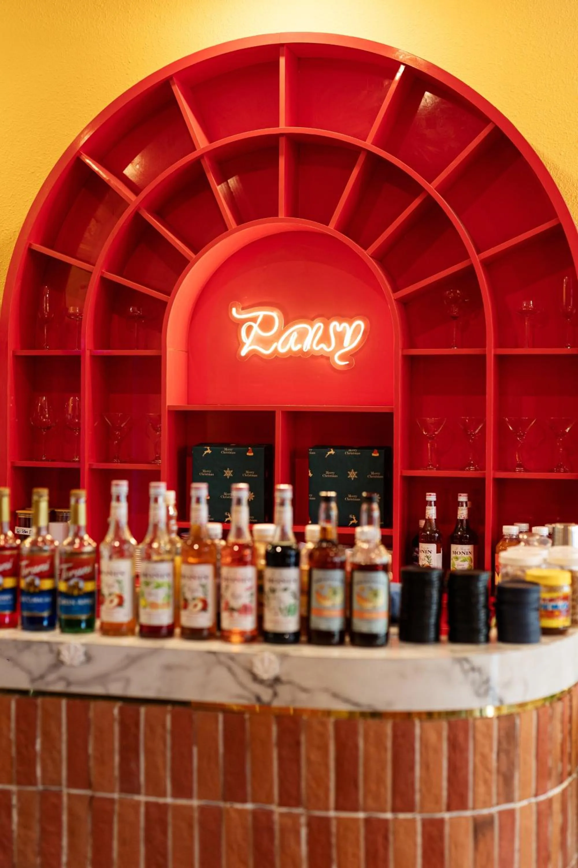 Food and drinks in Paralia Khem Beach Phu Quoc Hotel