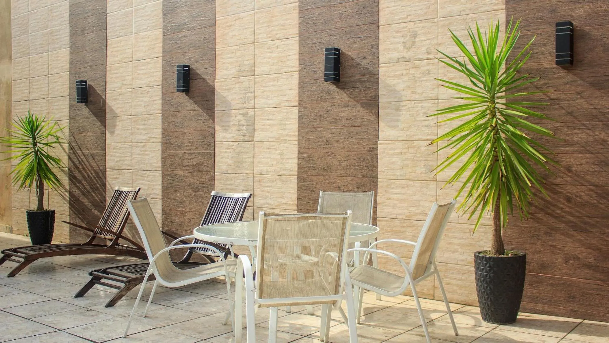 Decorative detail in Piscina Aquecida, Ar Cond, Área Gourmet, Bilhar, Wi-Fi