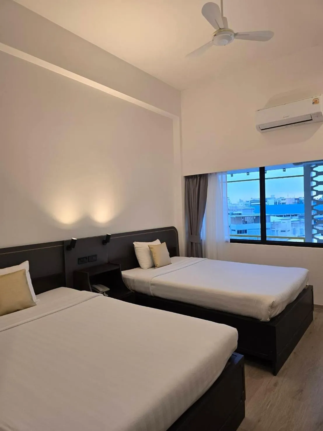 Bed in The Krungkasem Srikrung Hotel