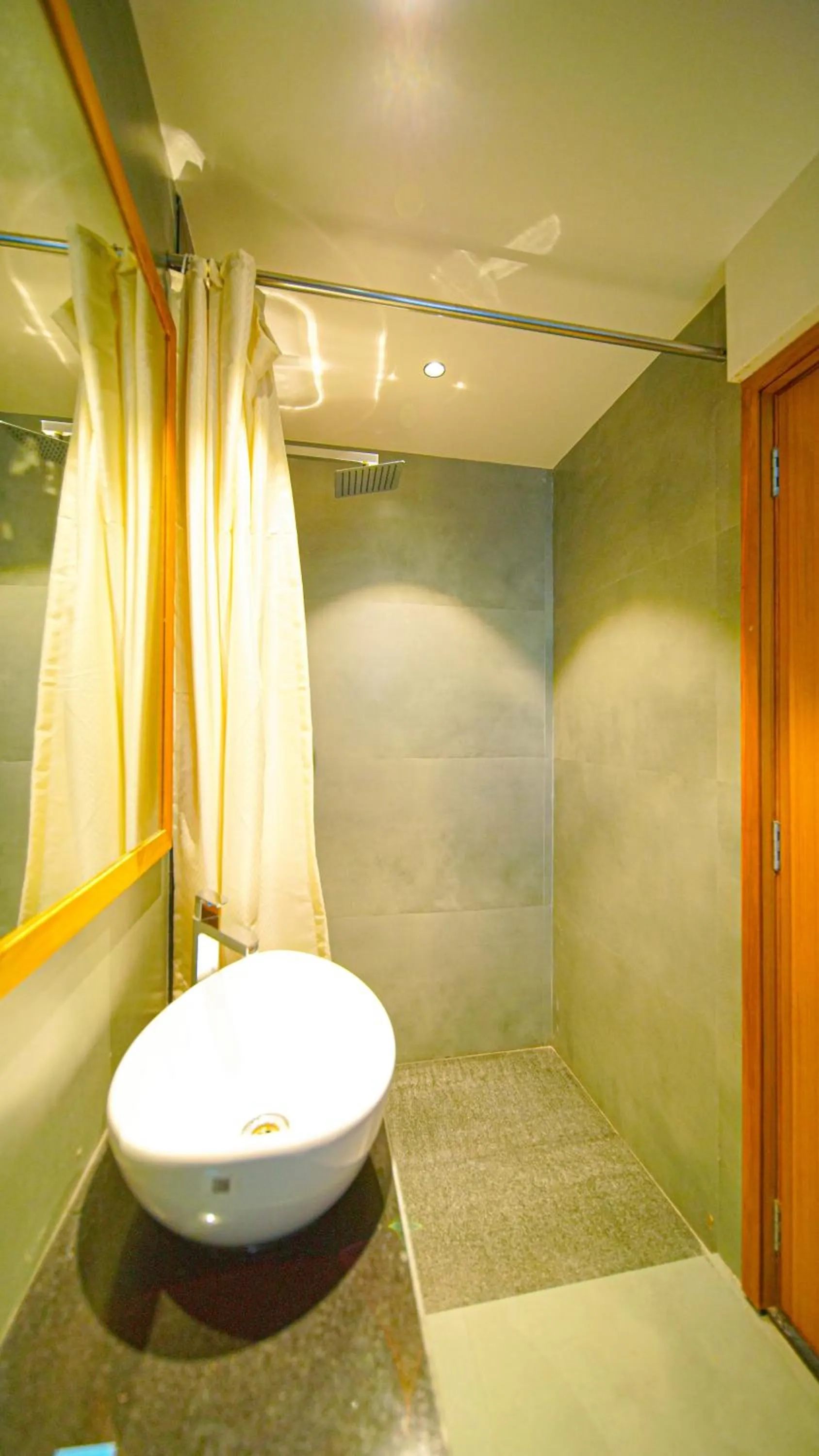 Shower in Hotel Nova Boutique