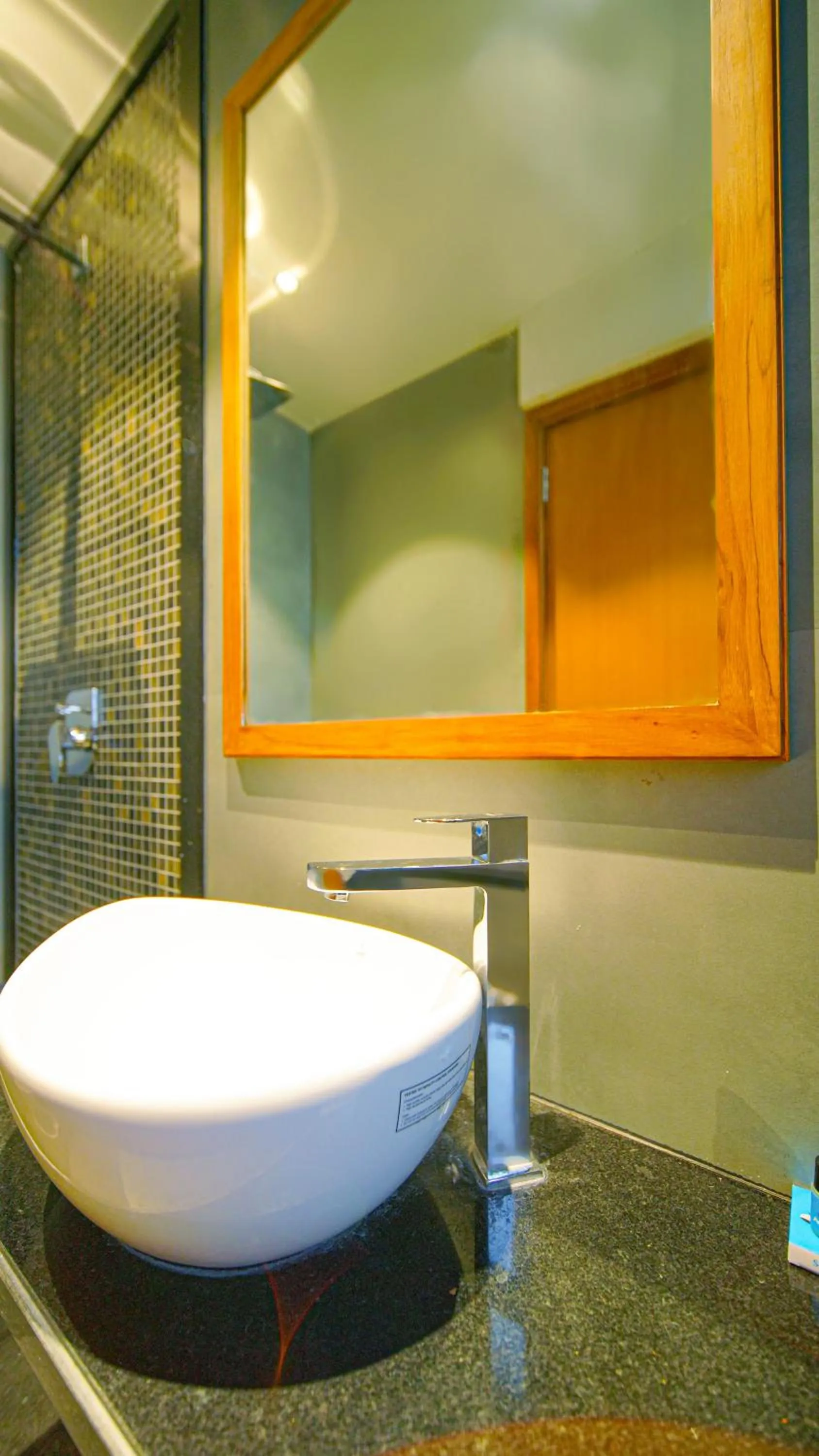 Shower in Hotel Nova Boutique