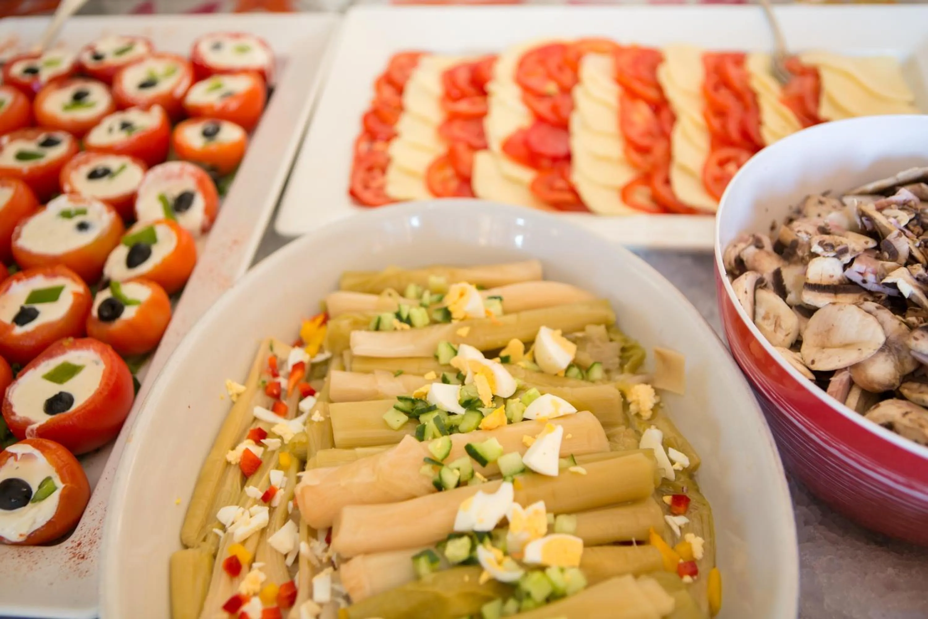 Meals in Vacances Bleues Hôtel Castel Luberon