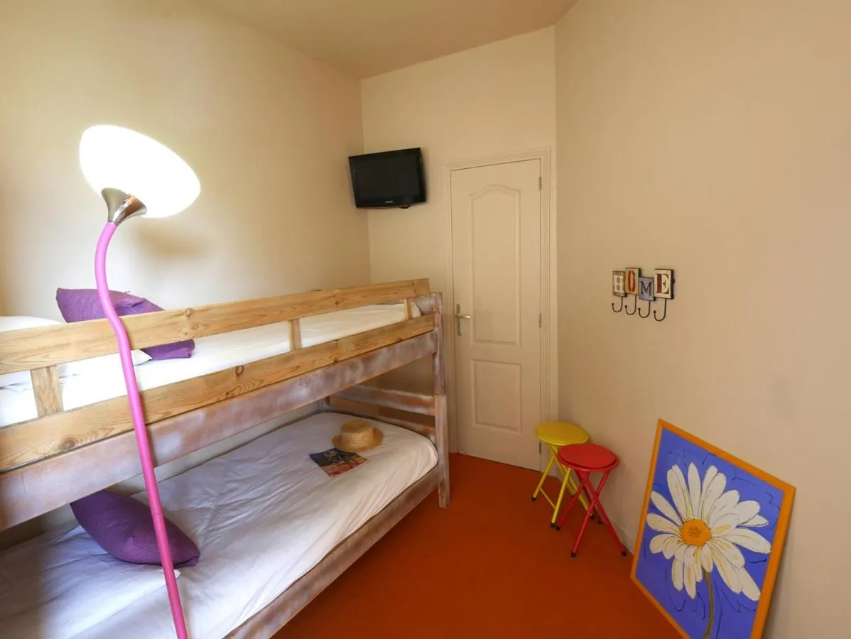 Bedroom, Bed in Vacances Bleues Hôtel Castel Luberon