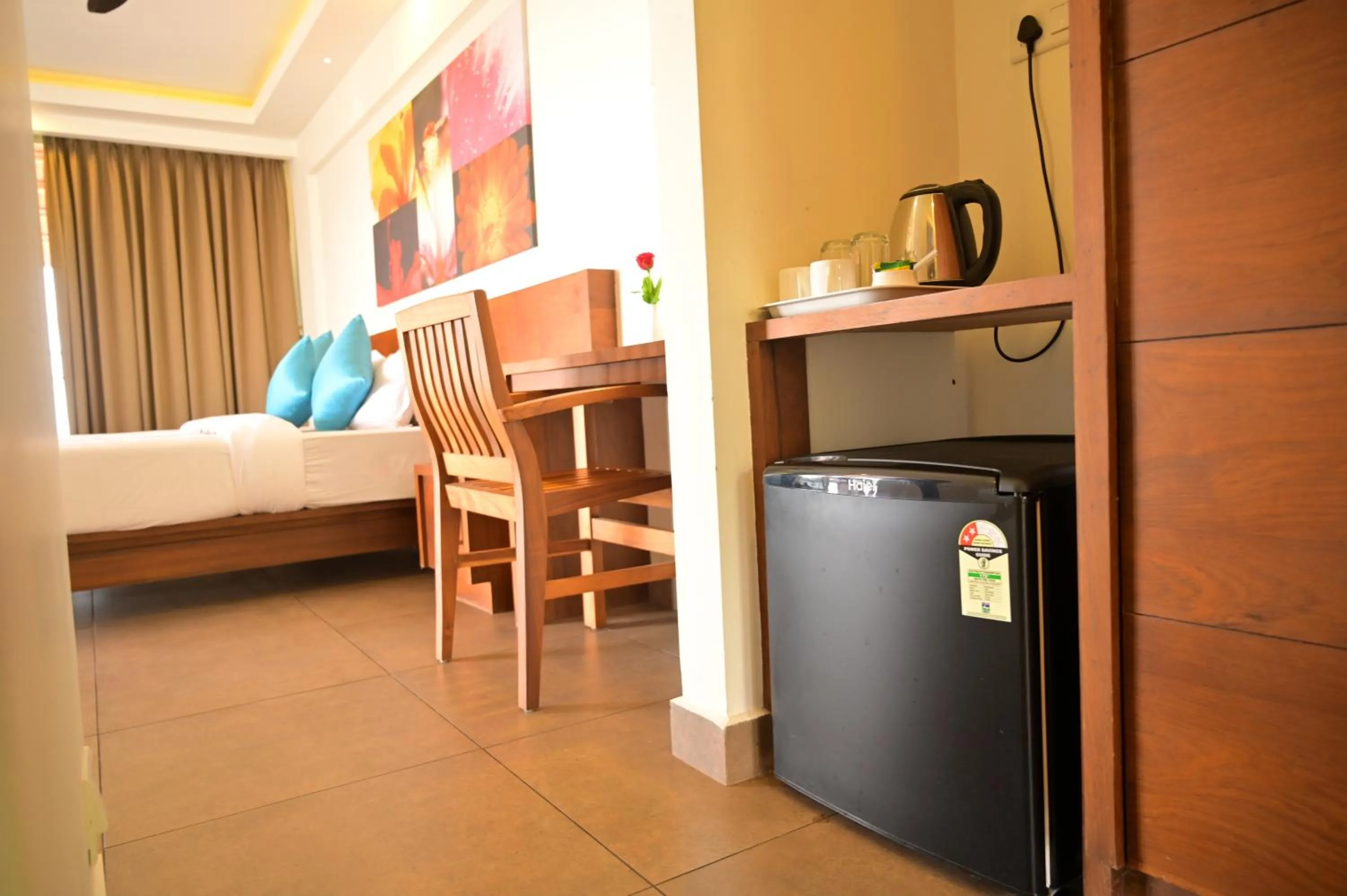 Coffee/tea facilities, Bed in Aadisaktthi Leisure Resort, Kovalam