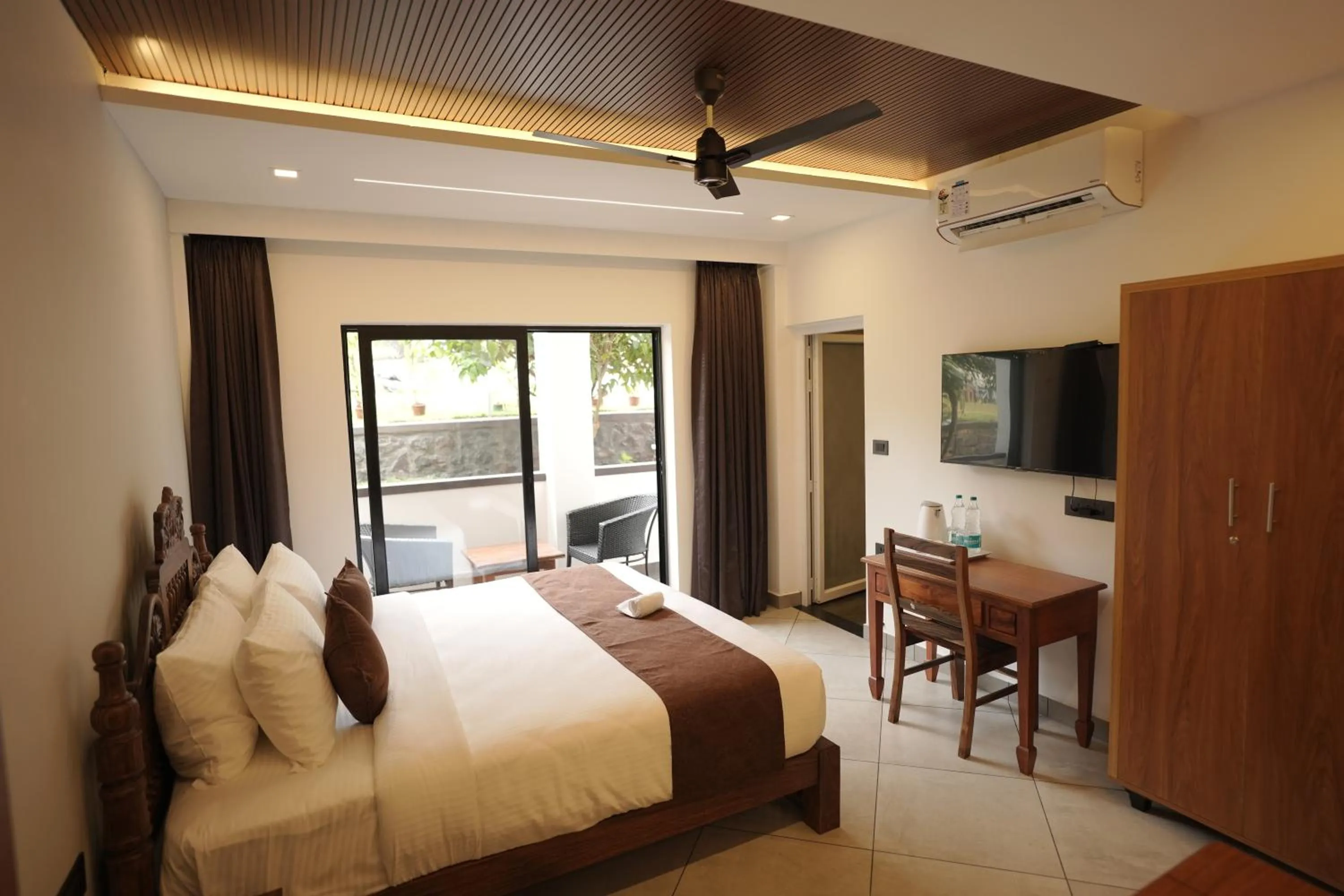 Bed in Aadisaktthi Leisure Resort, Kovalam
