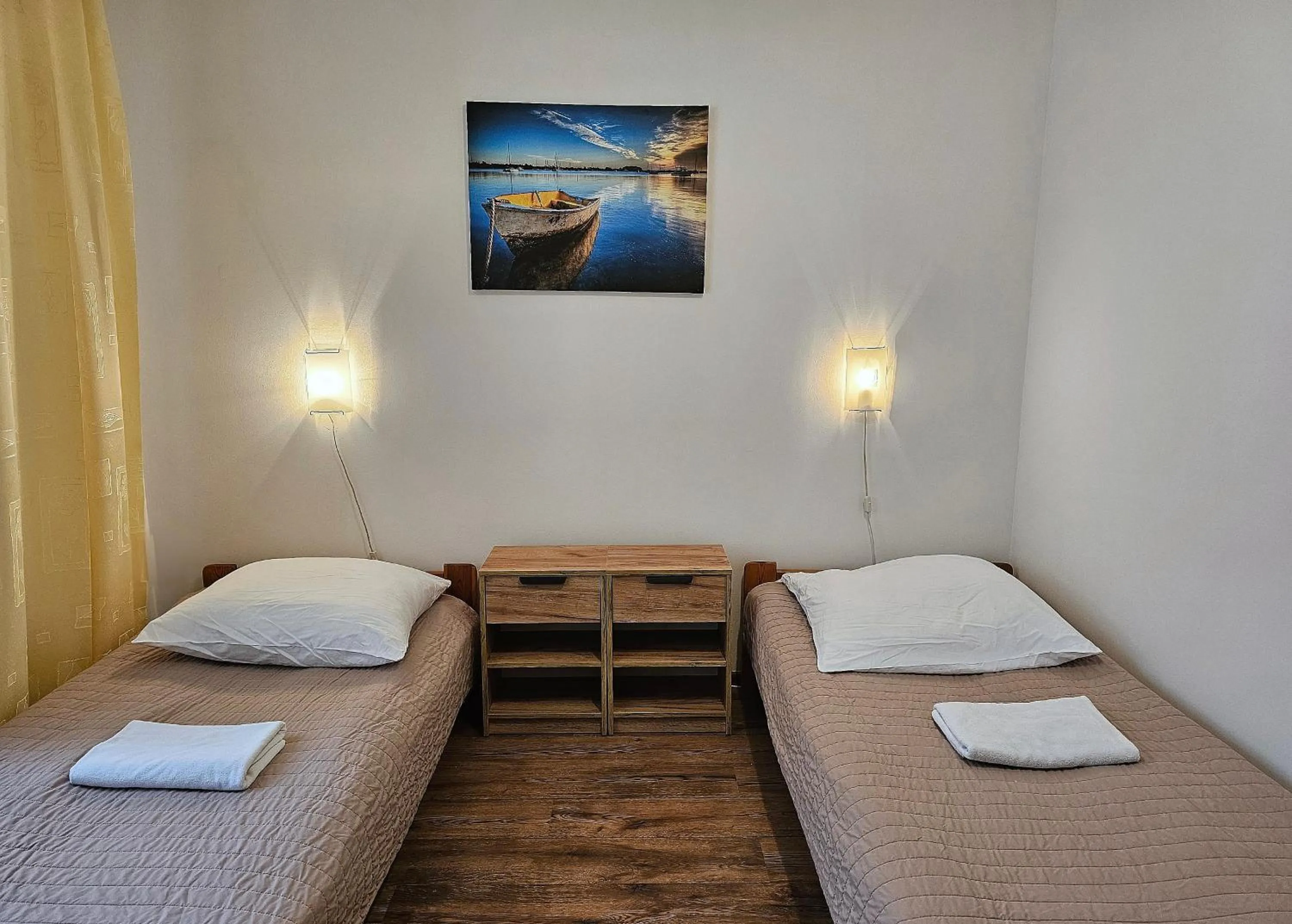 Bed in Hotel Eden 24h