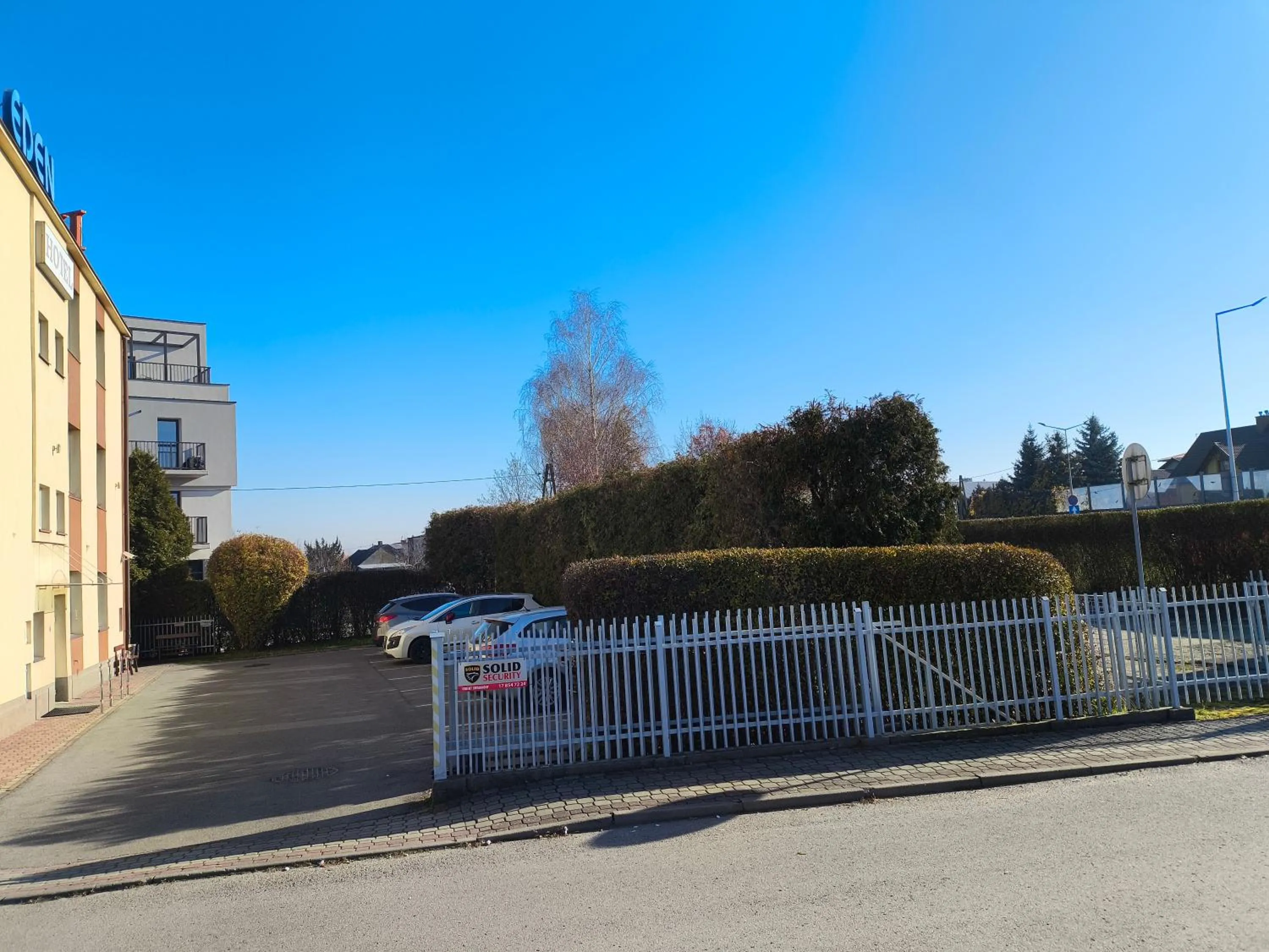 Property building in Hotel Eden 24h