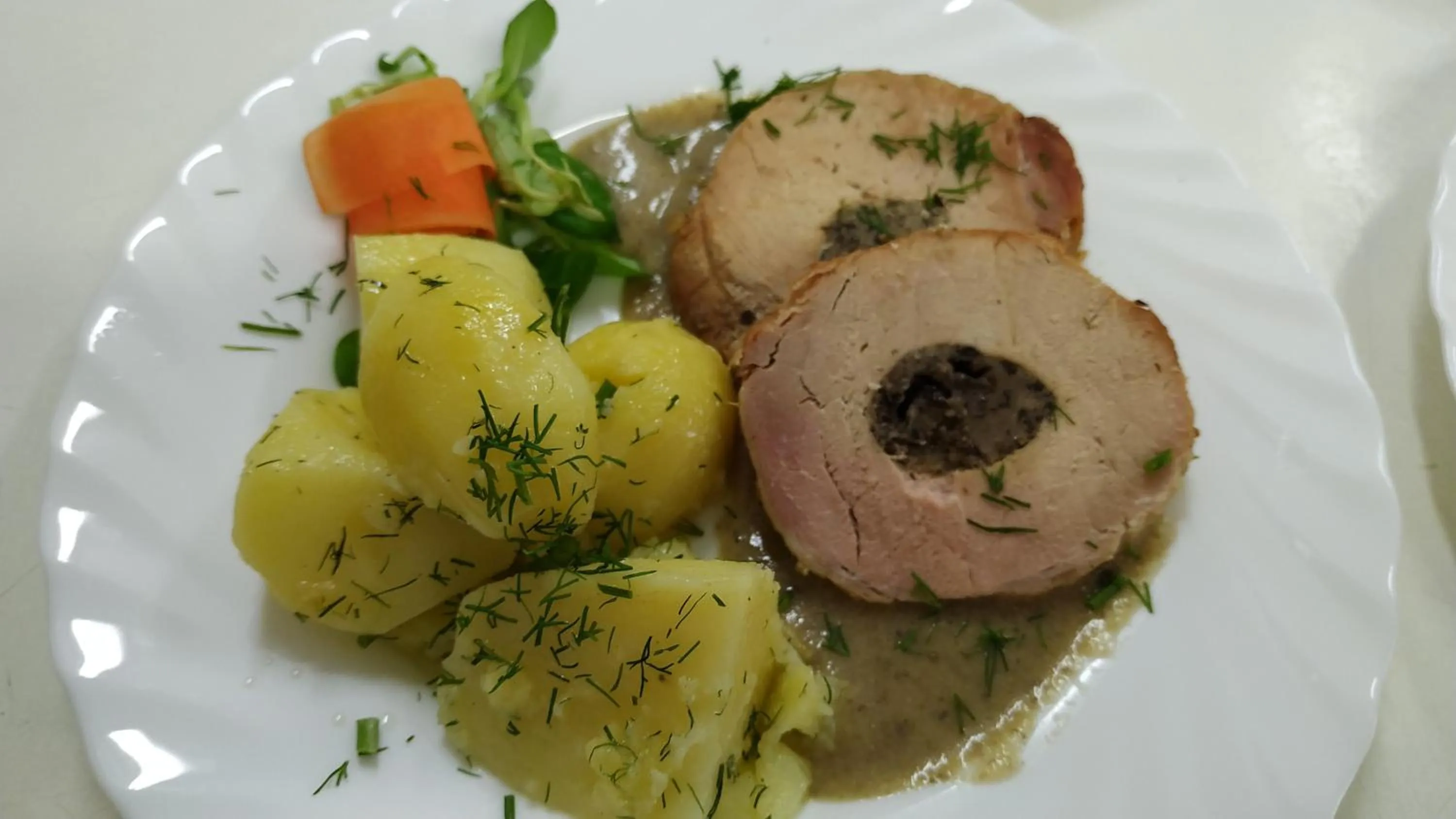 Restaurant/places to eat in Hotel Eden 24h