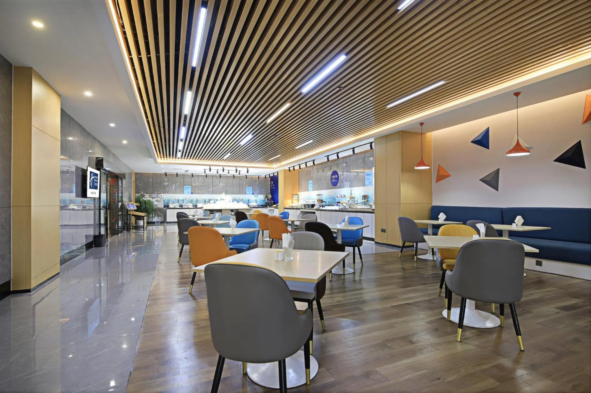Breakfast, Restaurant/Places to Eat in Holiday Inn Express Linyi West, an IHG Hotel