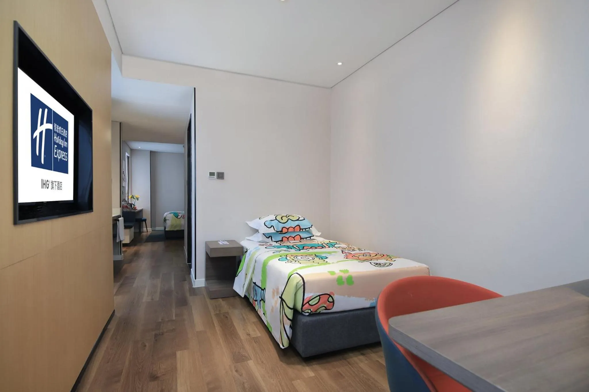 Photo of the whole room, Bed in Holiday Inn Express Linyi West, an IHG Hotel