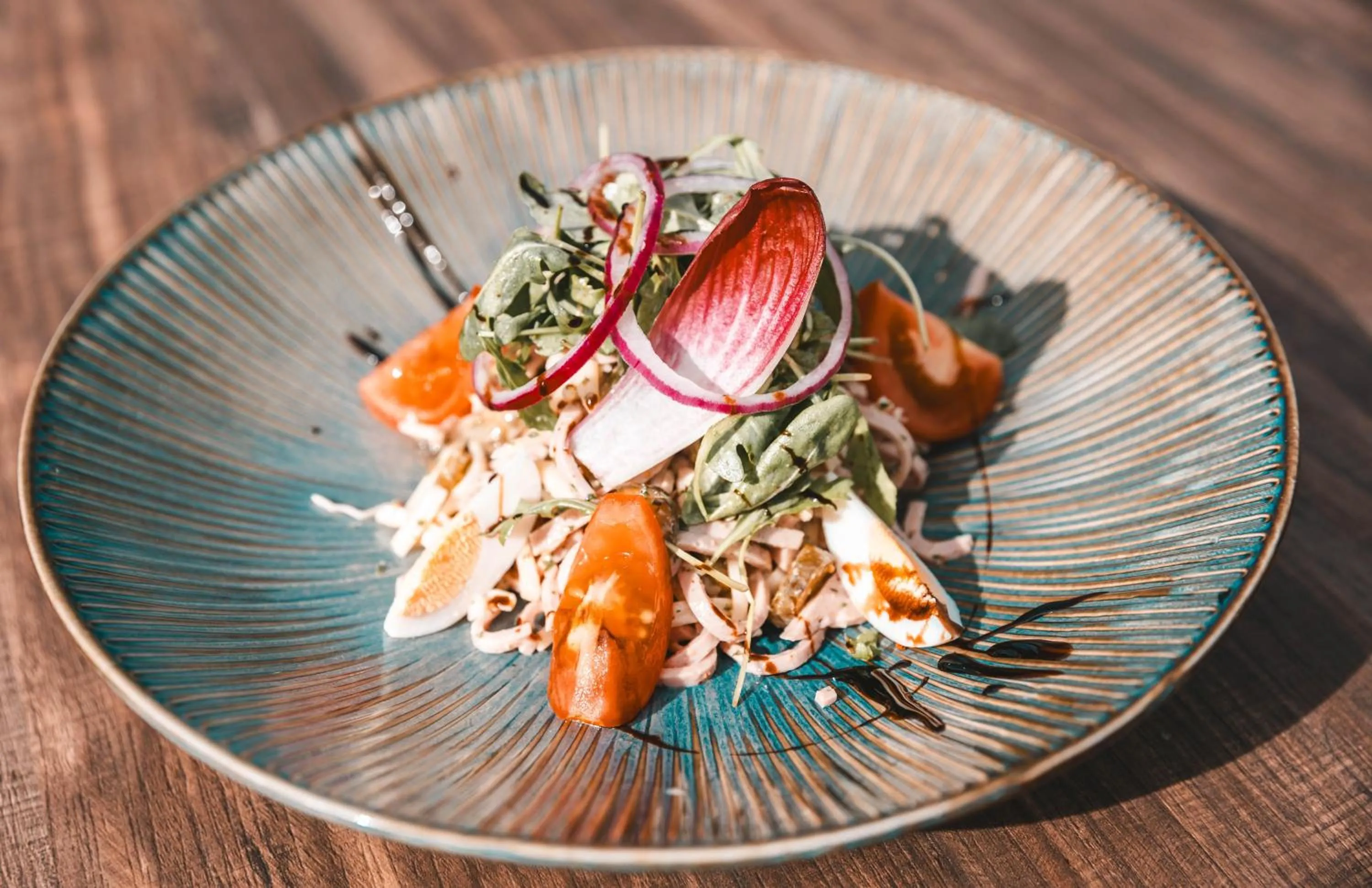 Restaurant/places to eat in Les Violettes Hotel & Spa