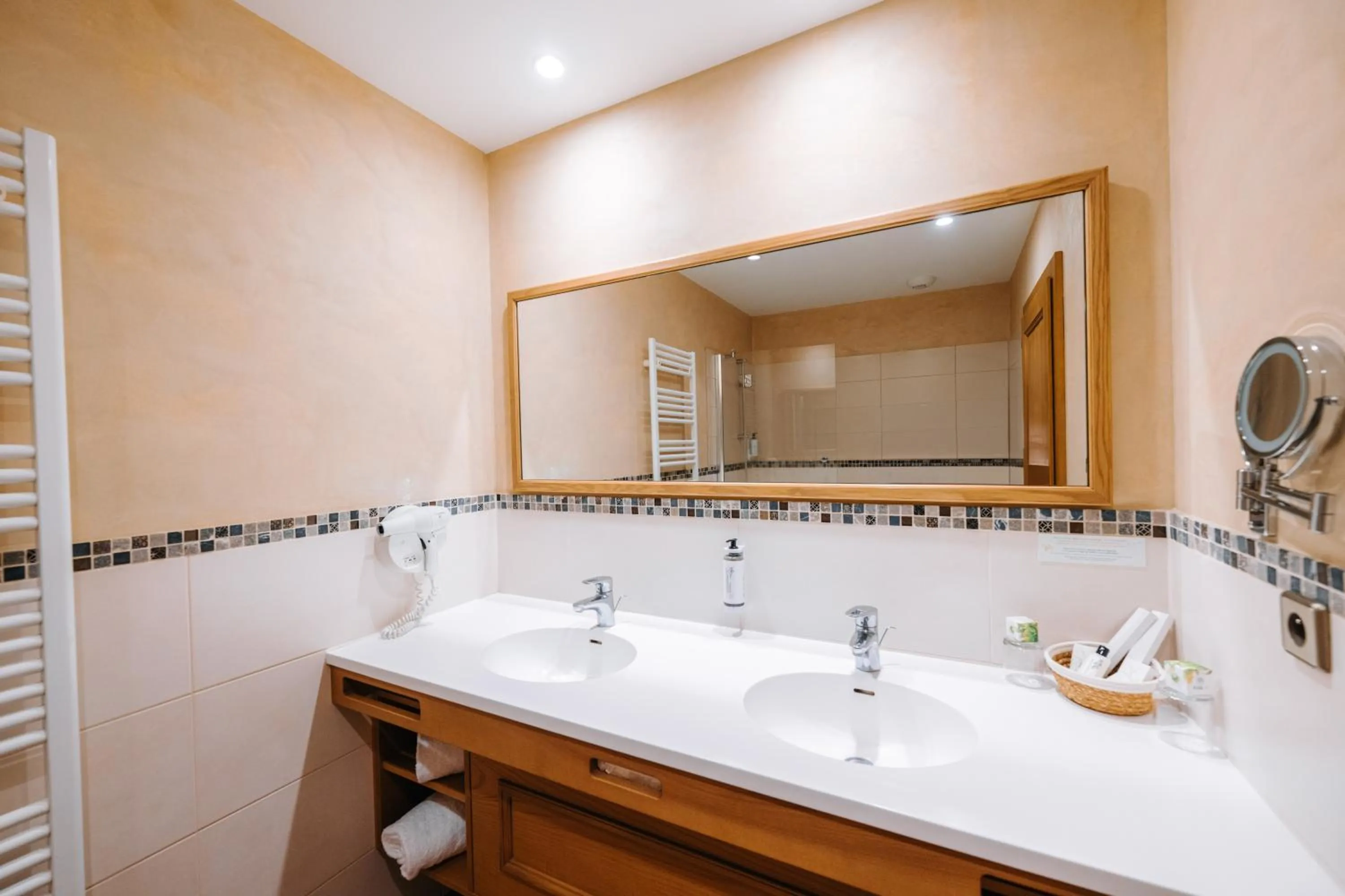 Les Violettes Hotel & Spa