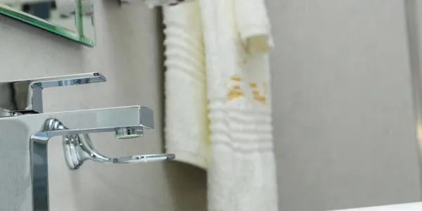 Bathroom in Letsatsing Lodge