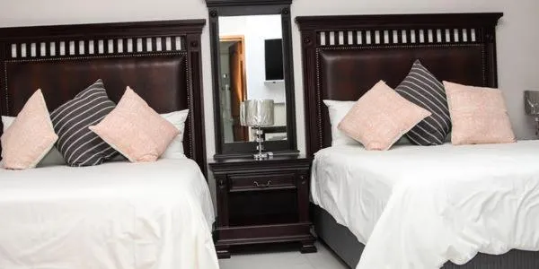 Bedroom, Bed in Letsatsing Lodge