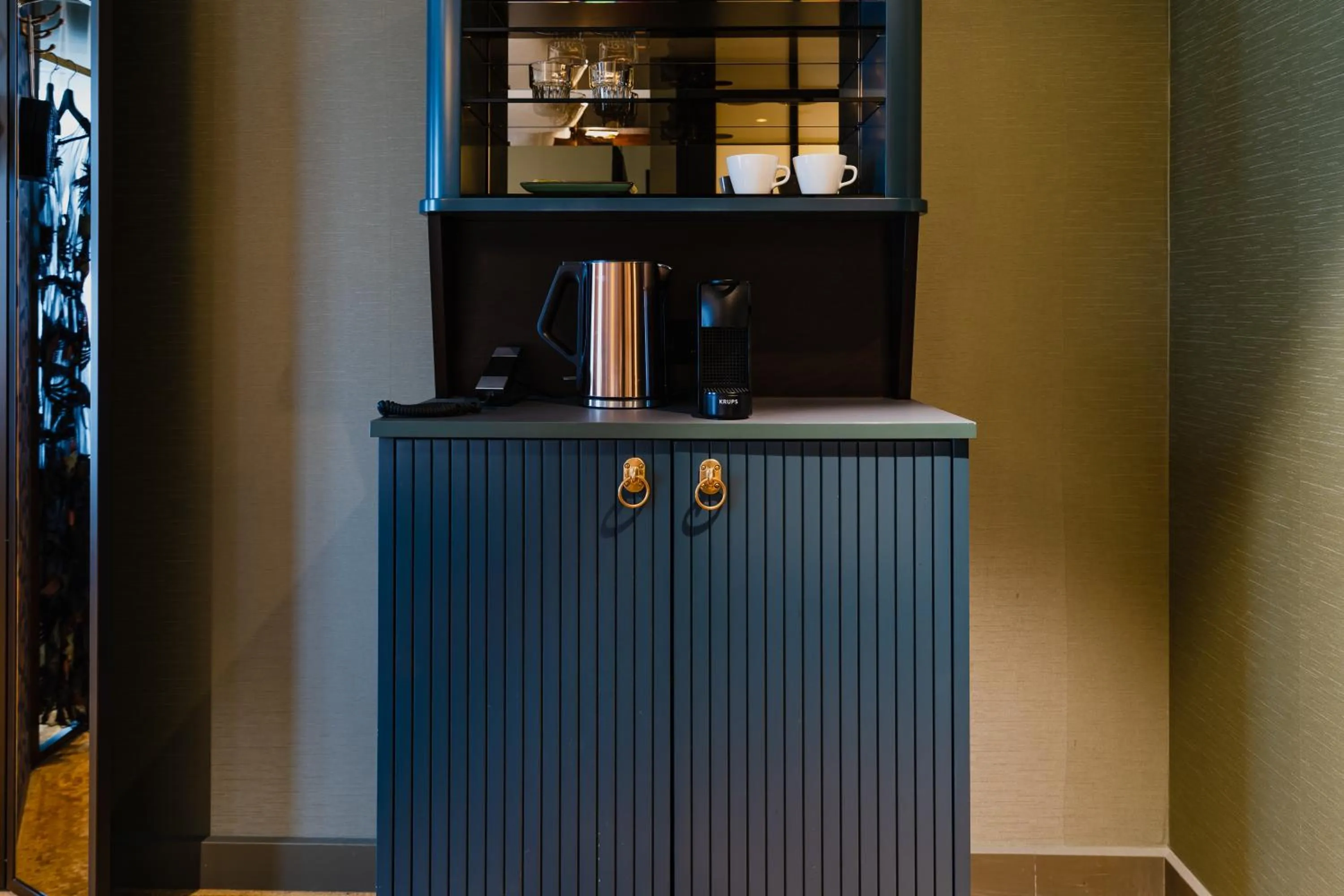 Coffee/tea facilities in Hotel Mai Amsterdam