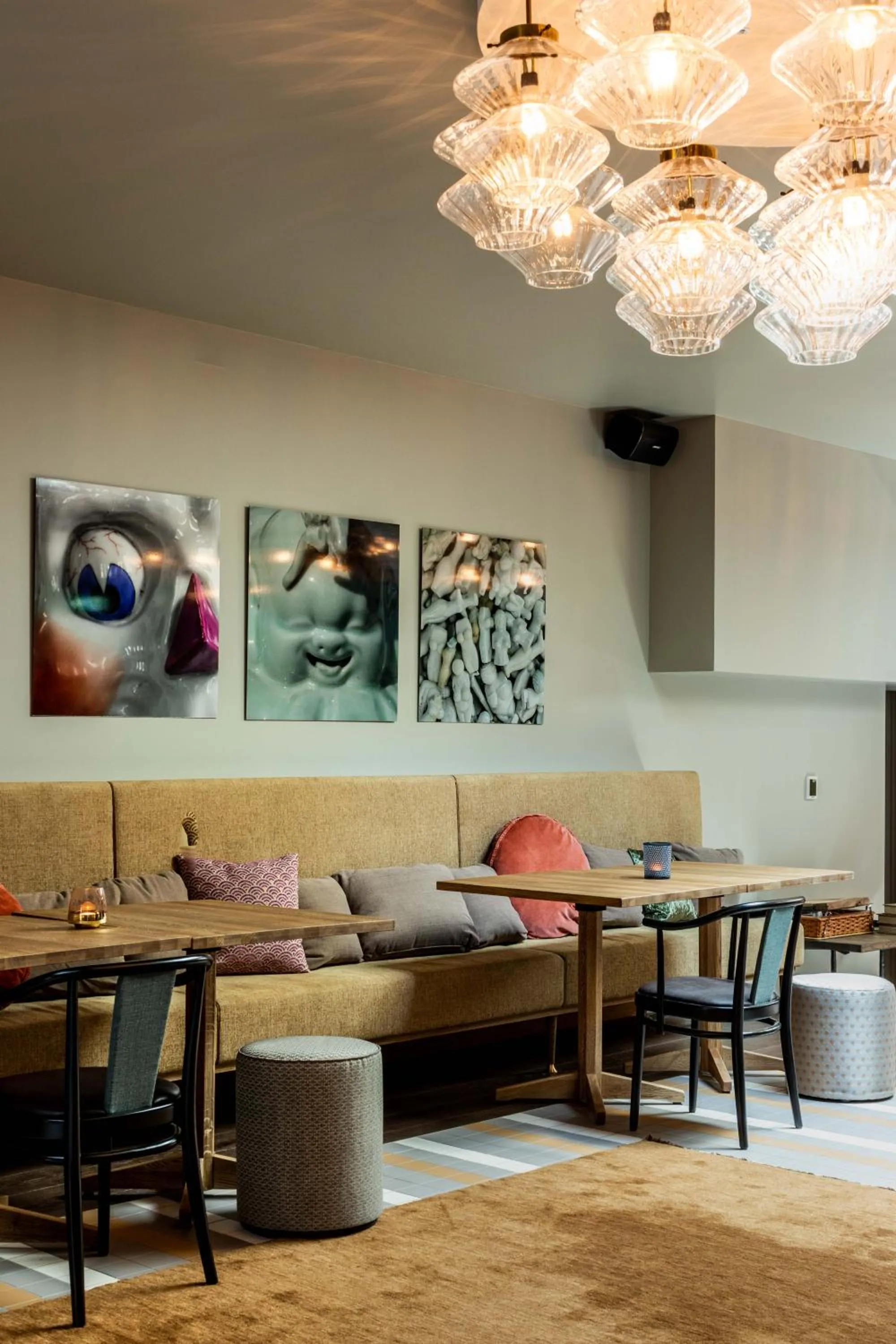 Seating area in Hotel Mai Amsterdam