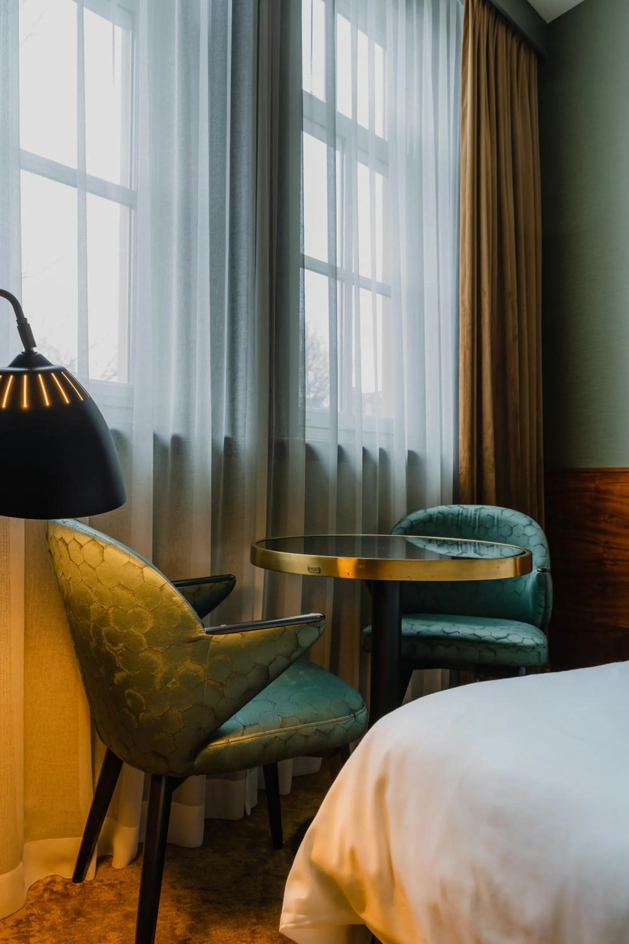 Seating area, Bed in Hotel Mai Amsterdam