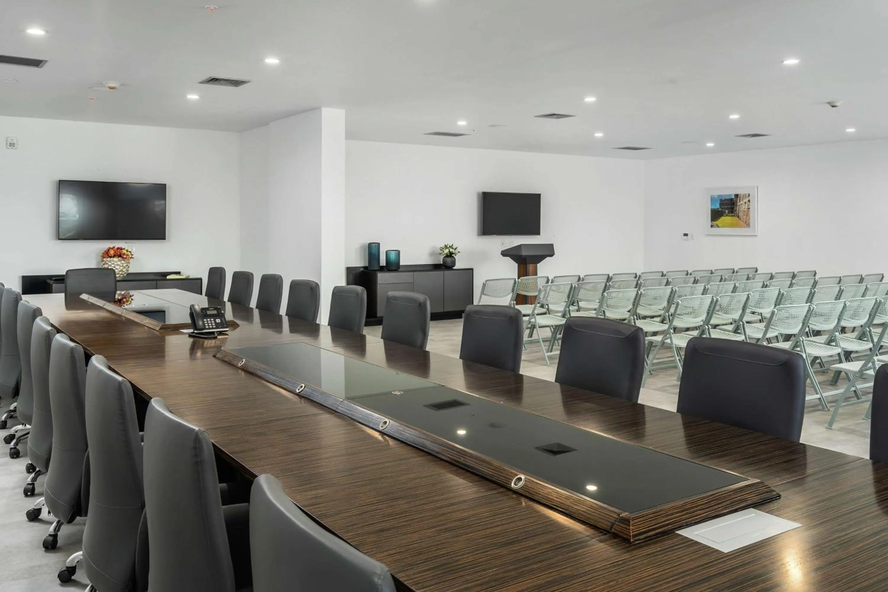 Meeting/conference room in Koi Resort Saint Kitts, Curio Collection by Hilton
