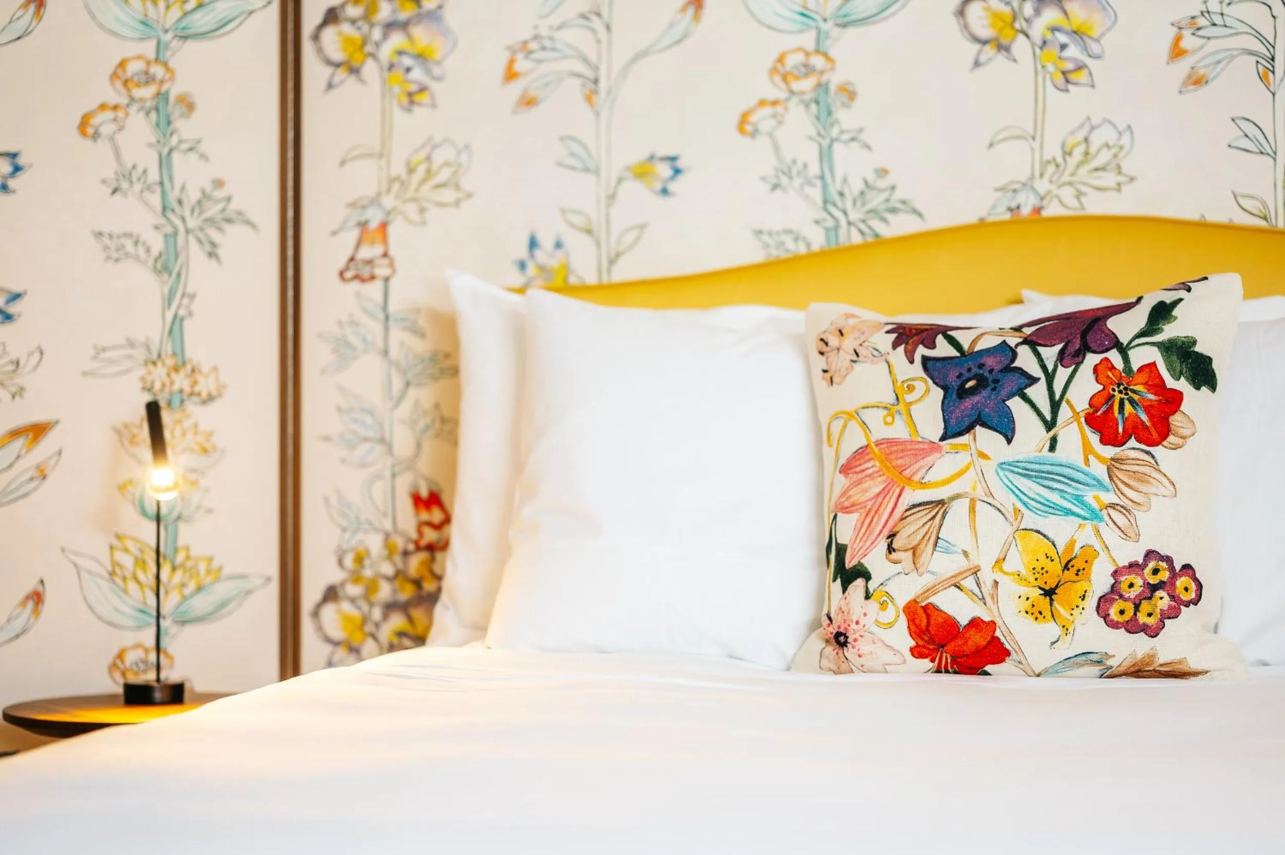 Bed in Luxury Residences by Widder Hotel