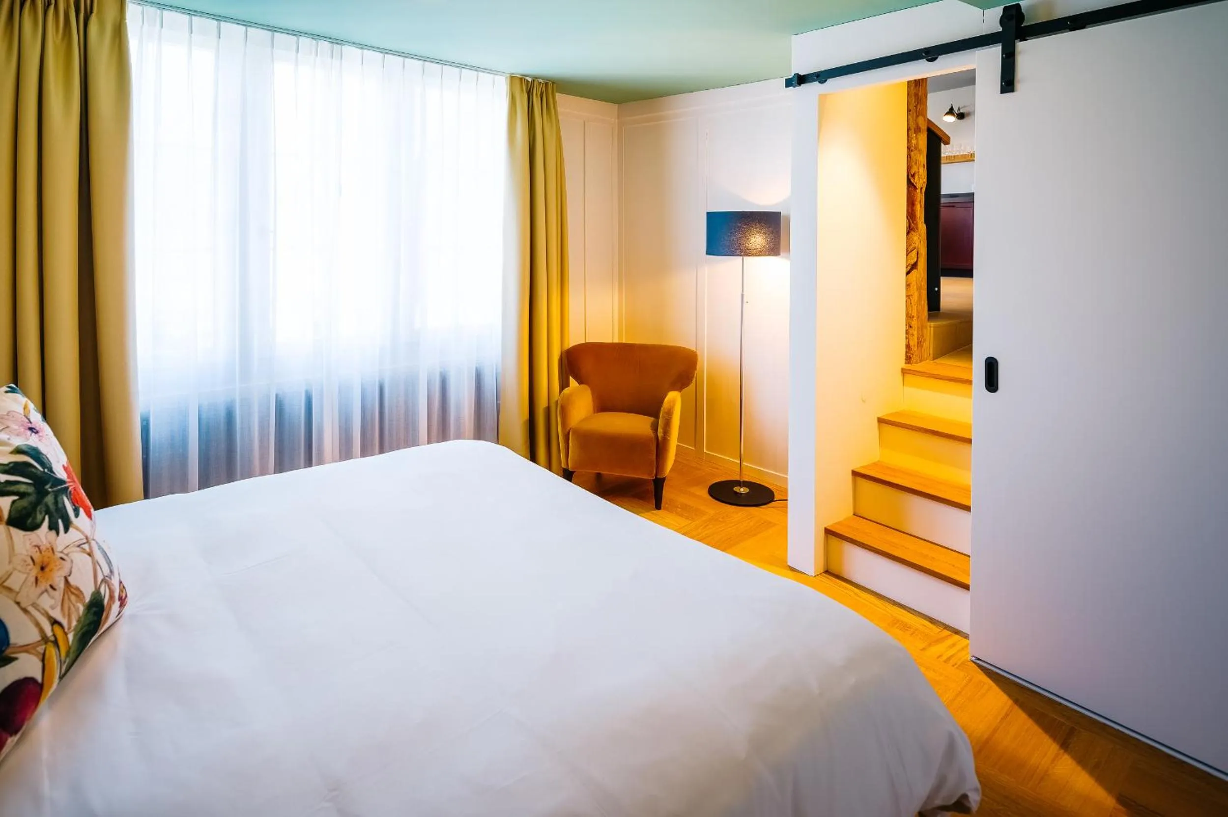 Bed in Luxury Residences by Widder Hotel