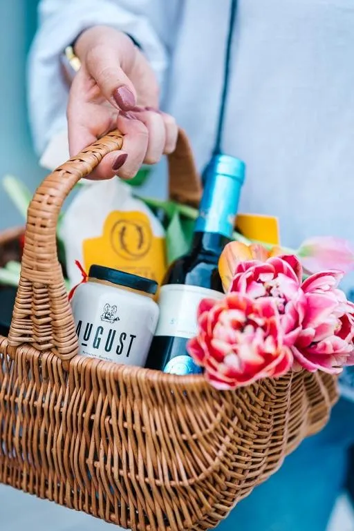 Food and drinks in Luxury Residences by Widder Hotel