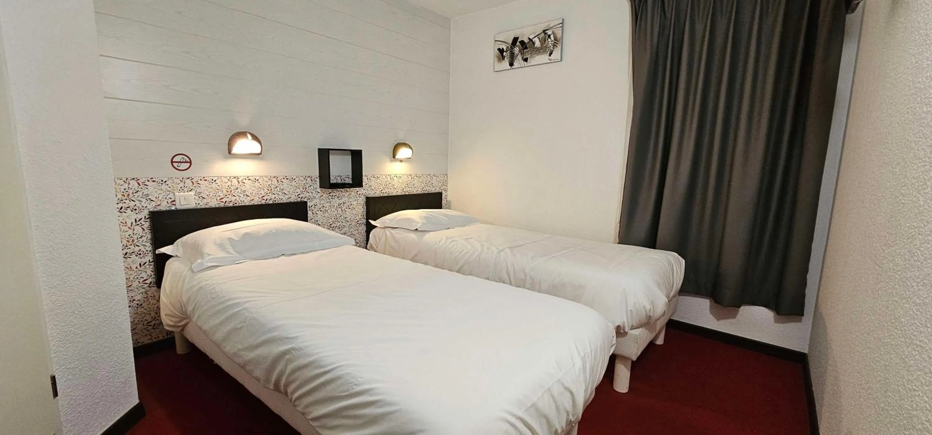 Bedroom, Bed in Brit Hotel Essentiel Albi Parc des Expos