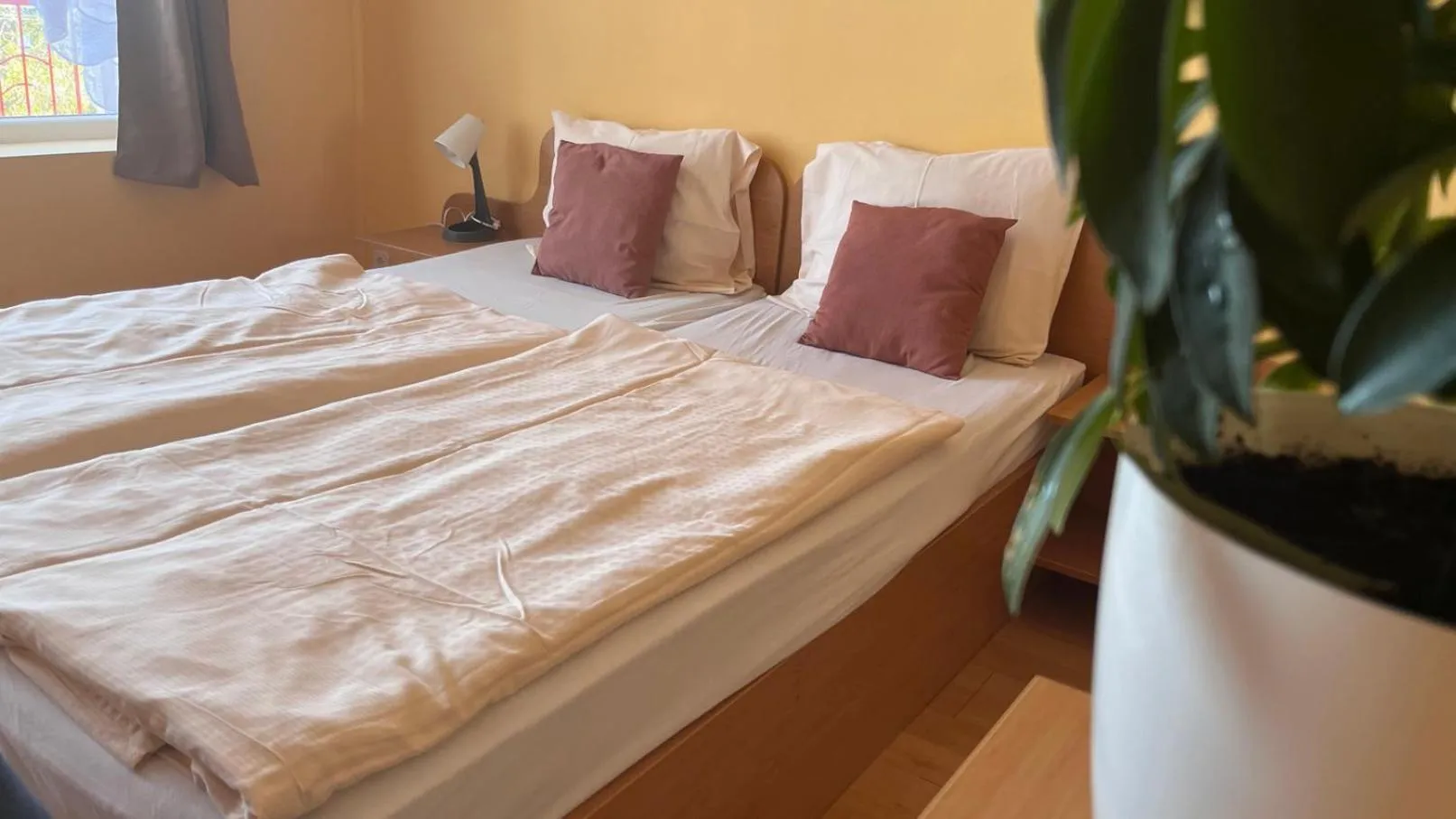 Manuela Ifjúsági Hotel