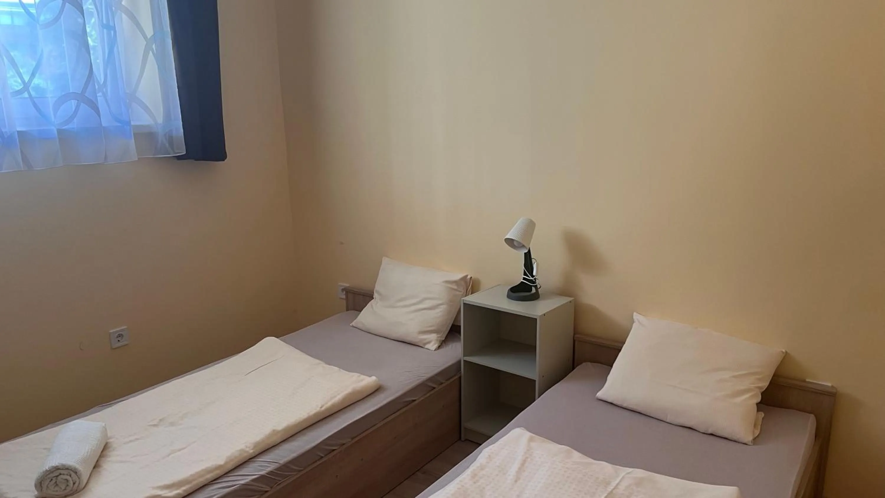 Manuela Ifjúsági Hotel