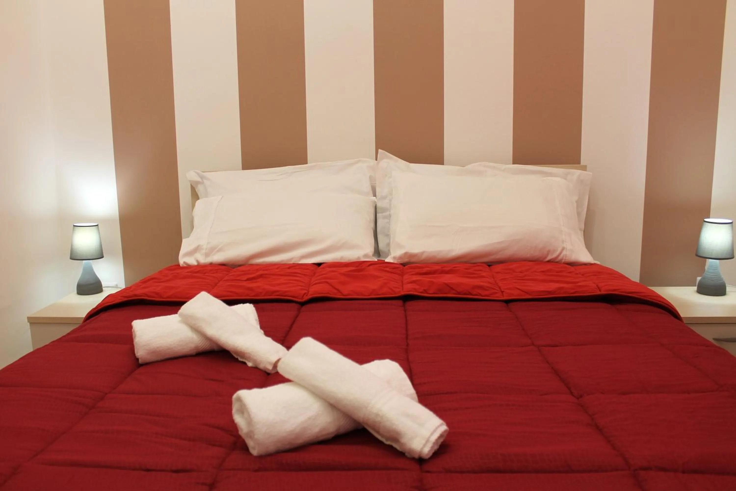 Bed in Le Mirage boutique II