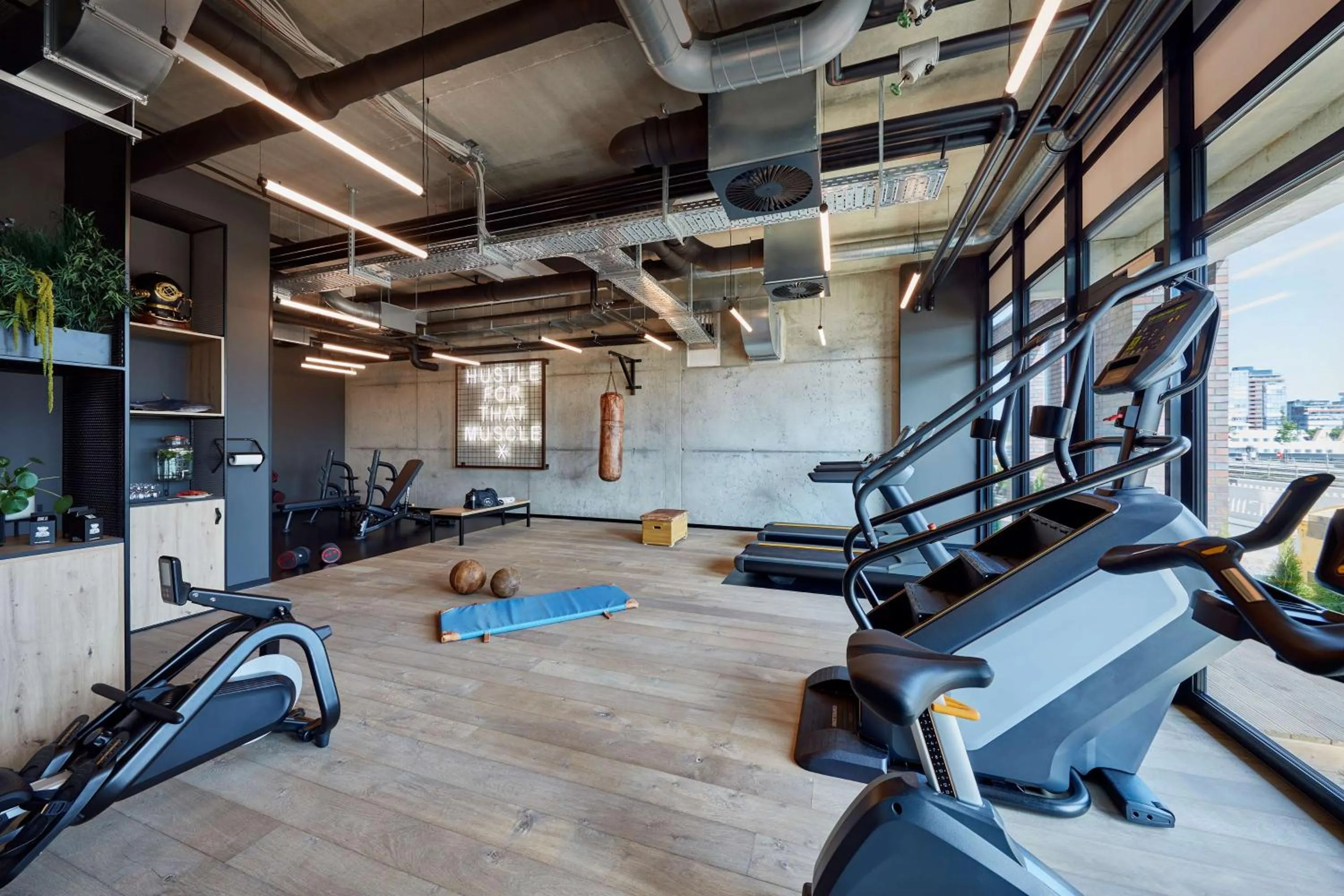 Fitness centre/facilities in Me and All Hotel Kiel, by Hyatt
