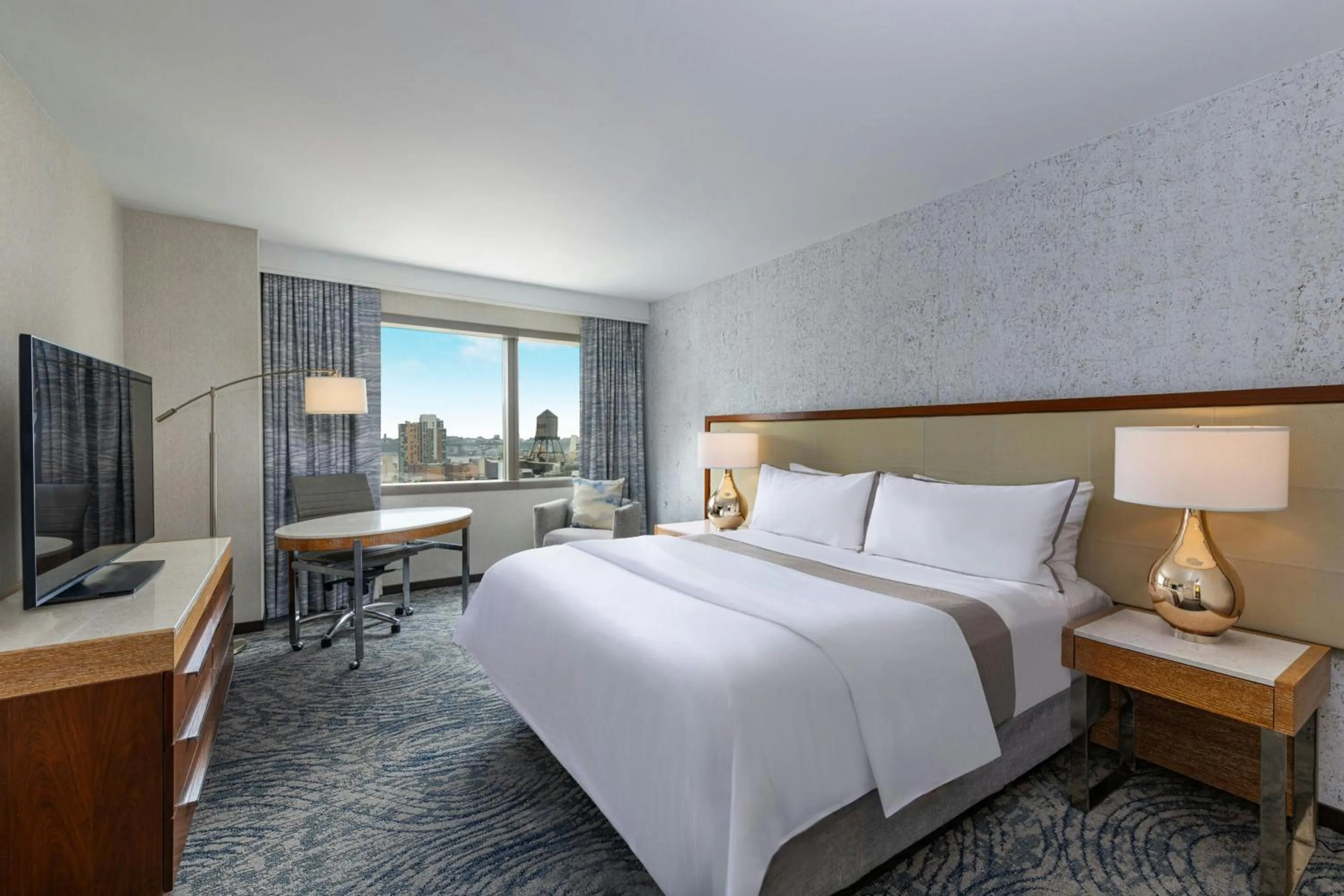 Photo of the whole room, Bed in The Westin New York at Times Square