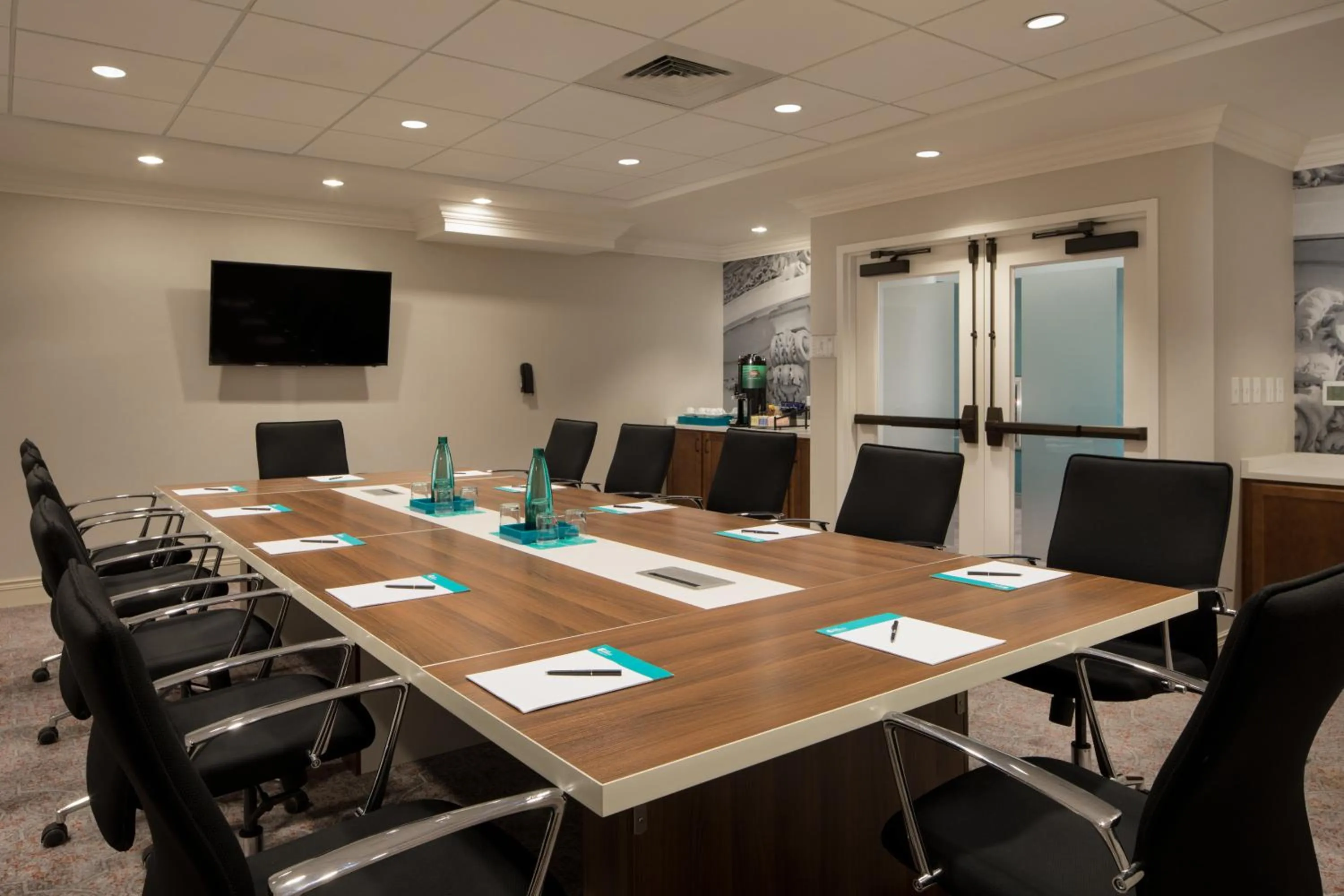 Meeting/conference room in Hotel Indigo Baltimore Downtown by IHG