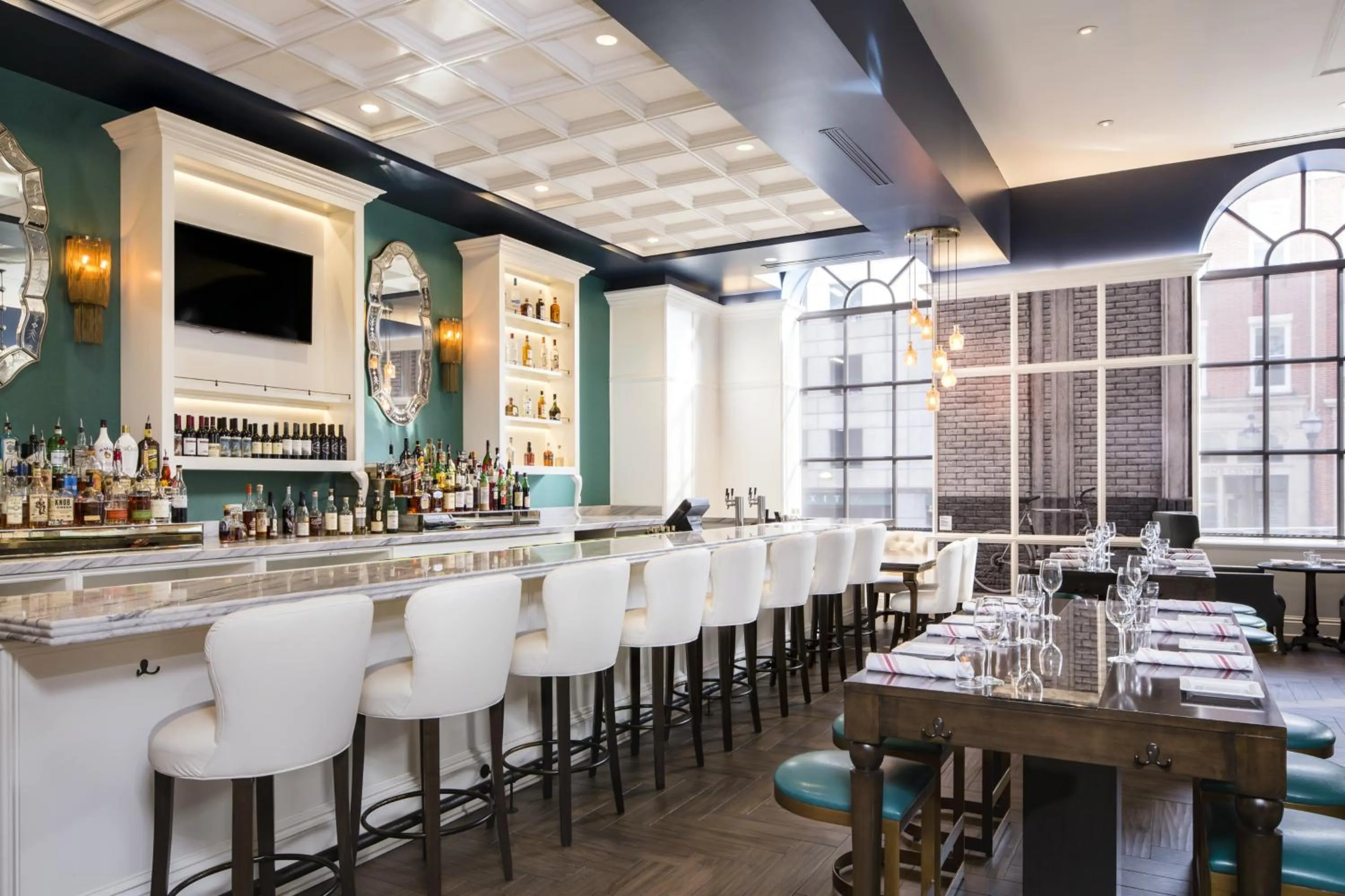 Lounge or bar in Hotel Indigo Baltimore Downtown by IHG