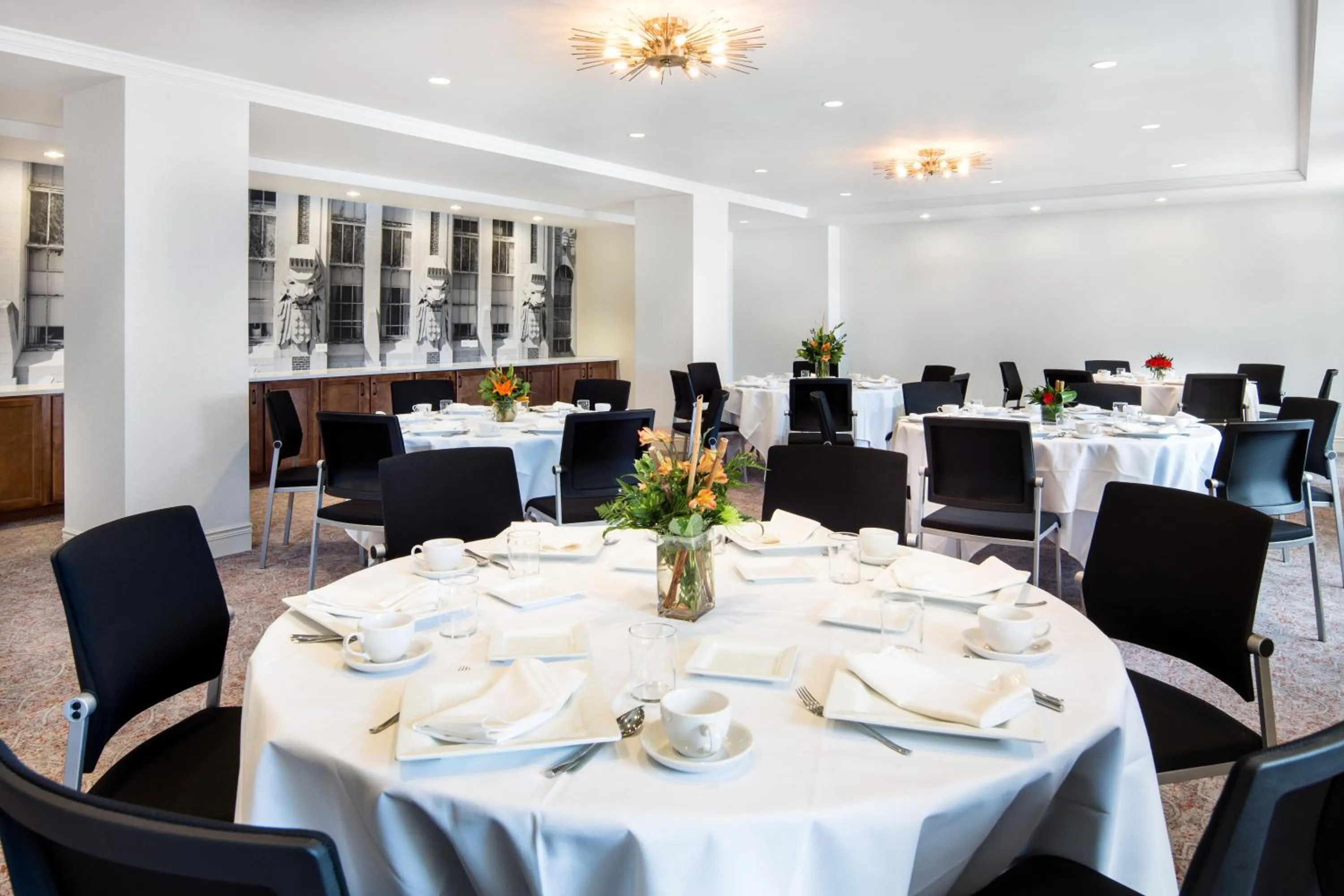 Meeting/conference room in Hotel Indigo Baltimore Downtown by IHG