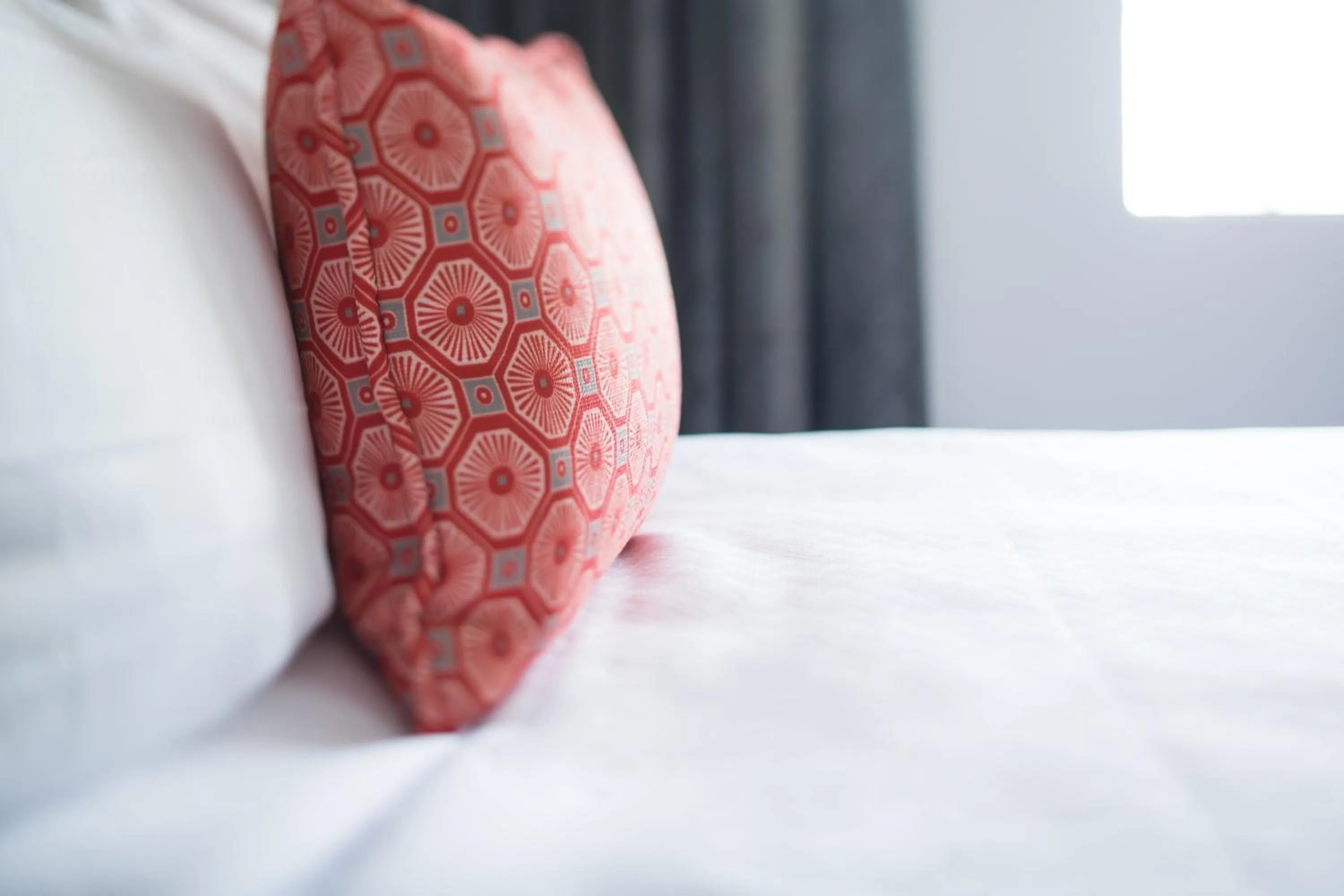 Photo of the whole room, Bed in Hotel Indigo Baltimore Downtown by IHG