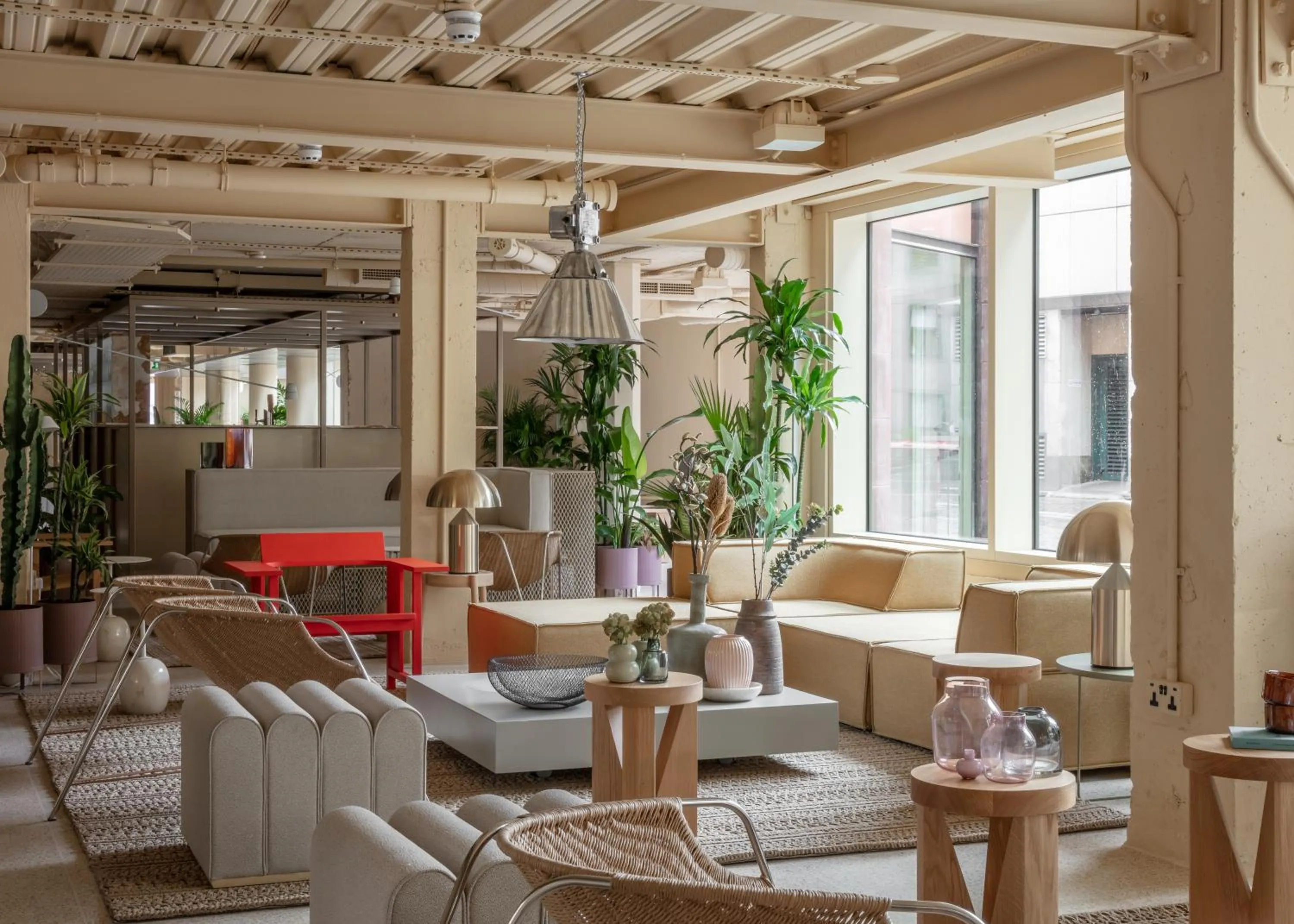 Restaurant/places to eat in Locke at Broken Wharf