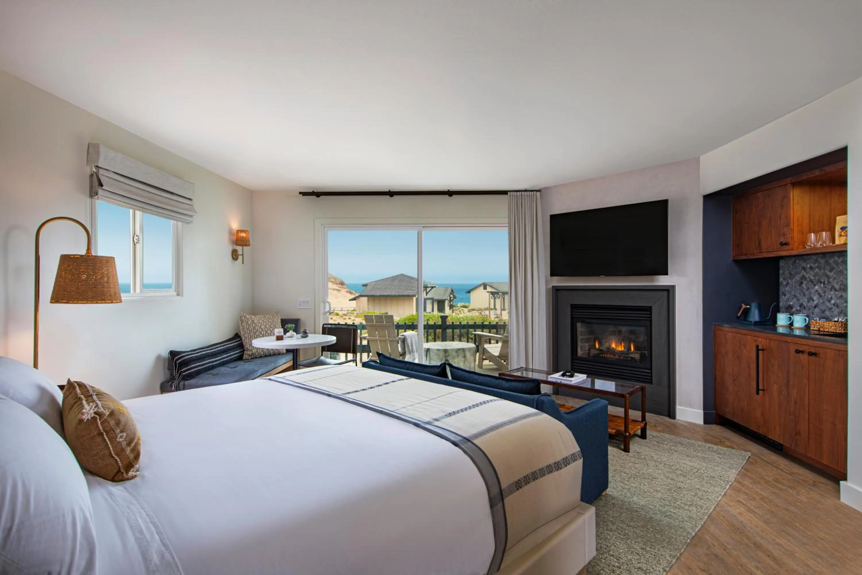 Bedroom, Bed in Sanctuary Beach Resort